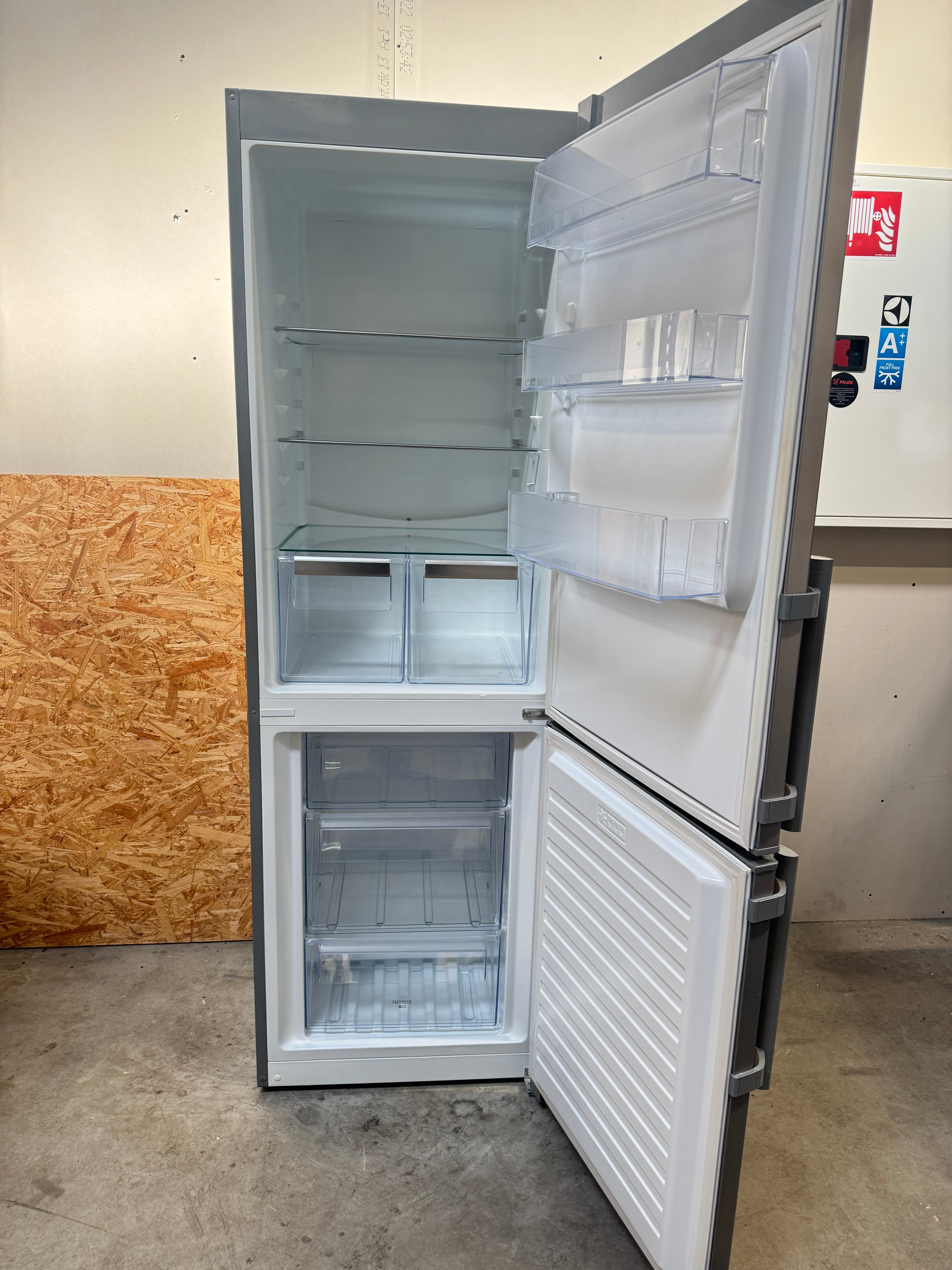 Electrolux køle/fryseskab EN3441JOX - D18691