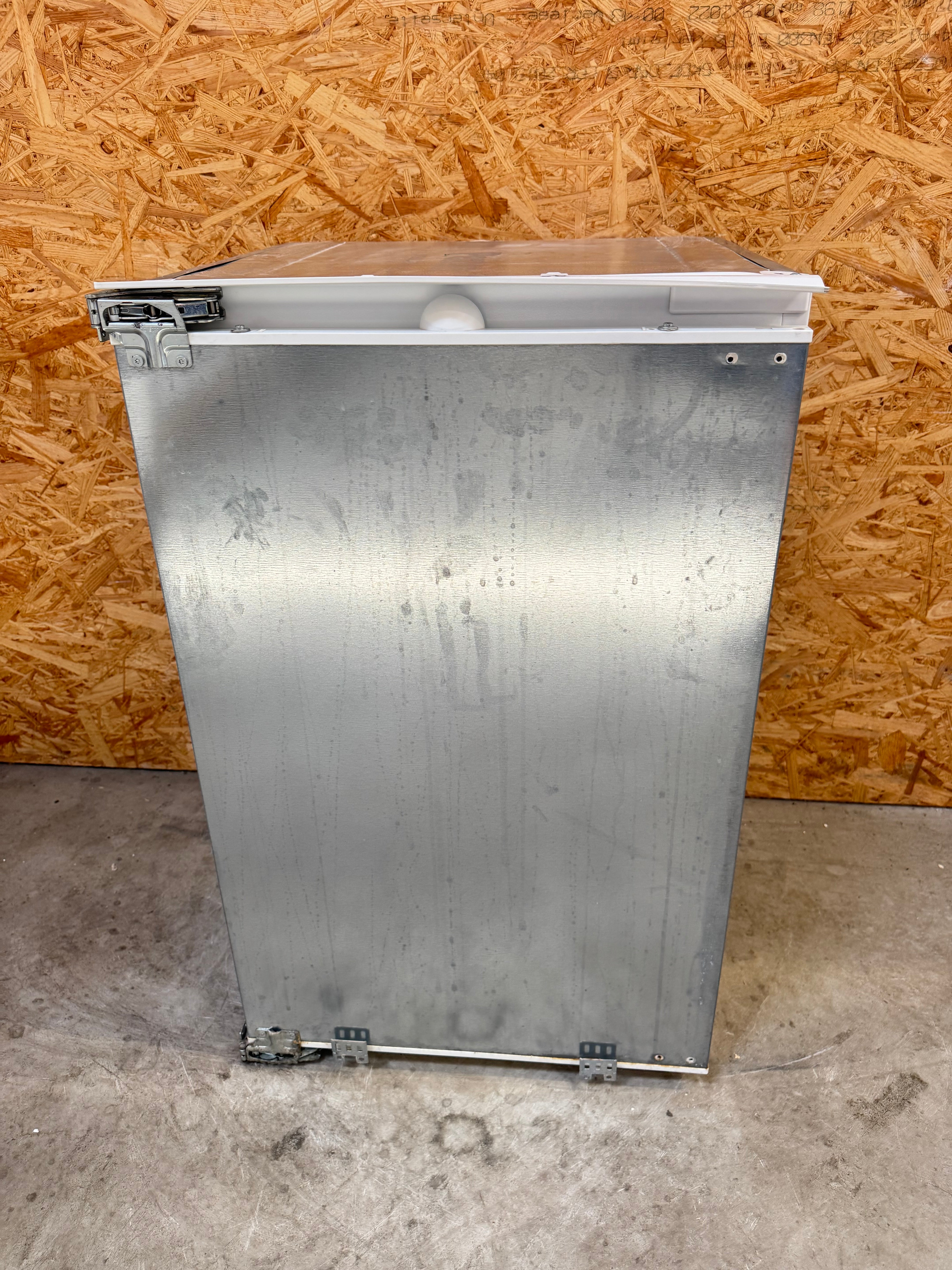 Siemens intgrerbar køleskab m. frostboks KI18LV60 - D18800