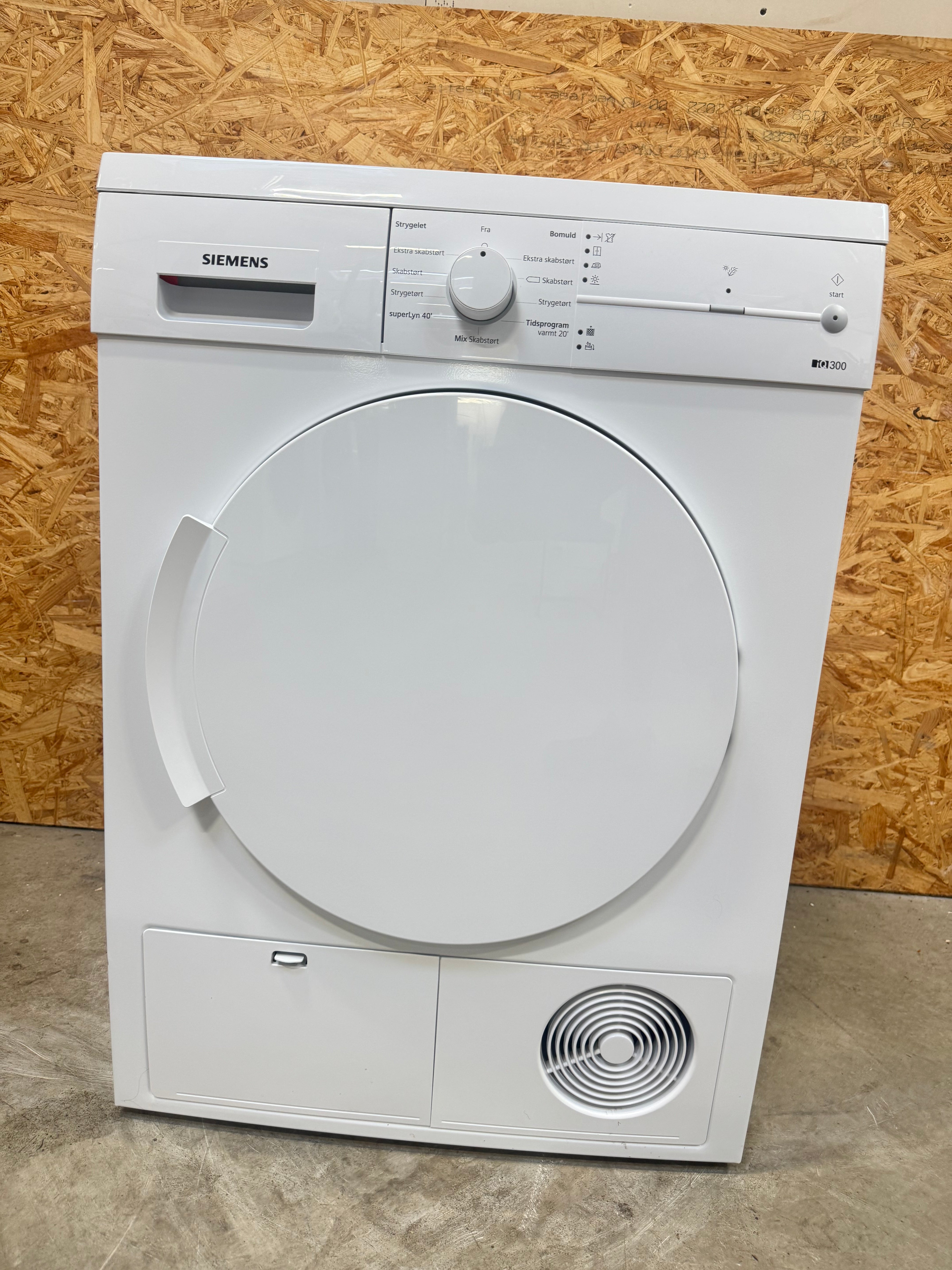 Siemens kondenstørretumbler WT44E1L7DN - D19181