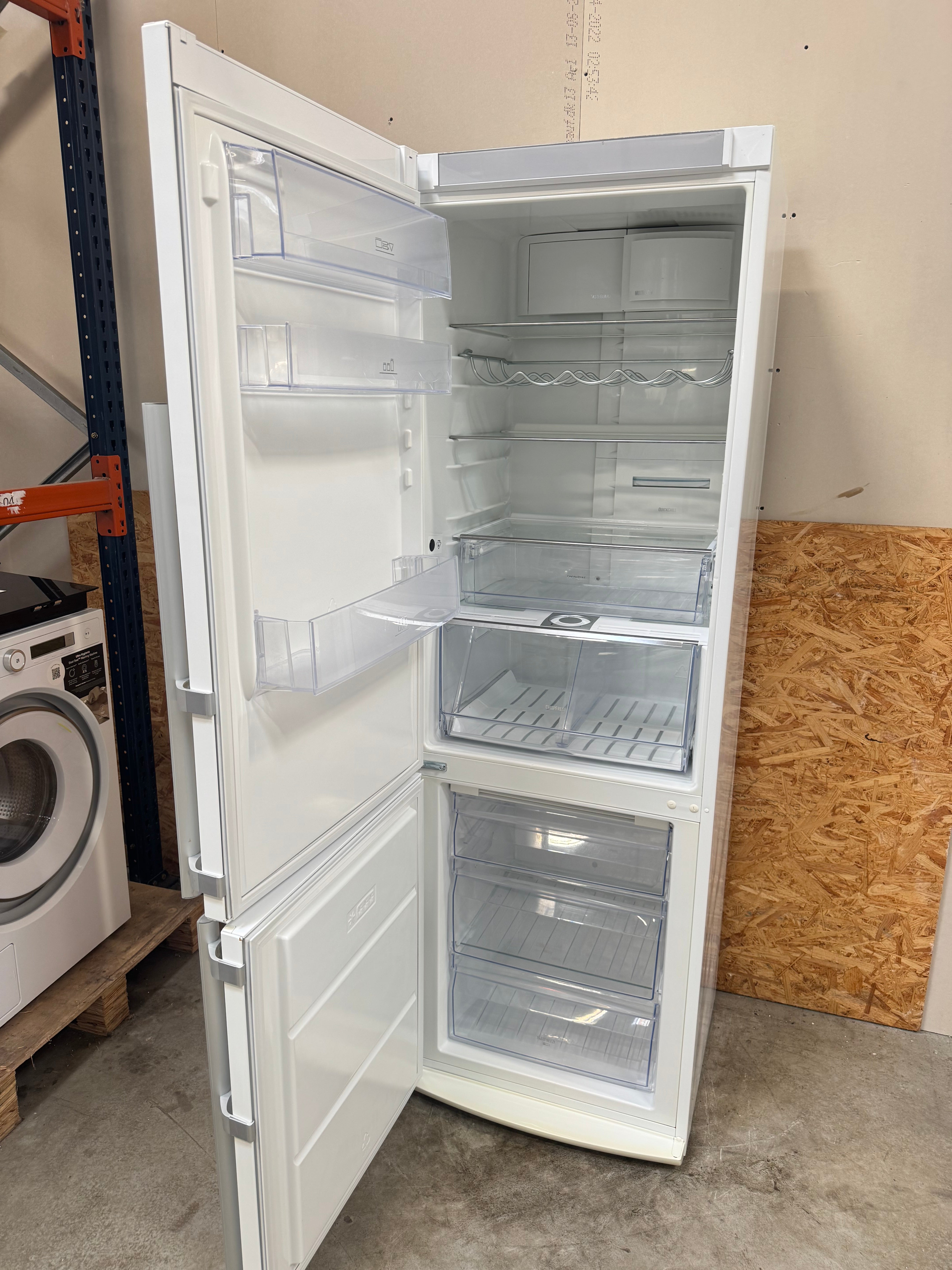 Electrolux køle/fryseskab EN3481AOW - D18718