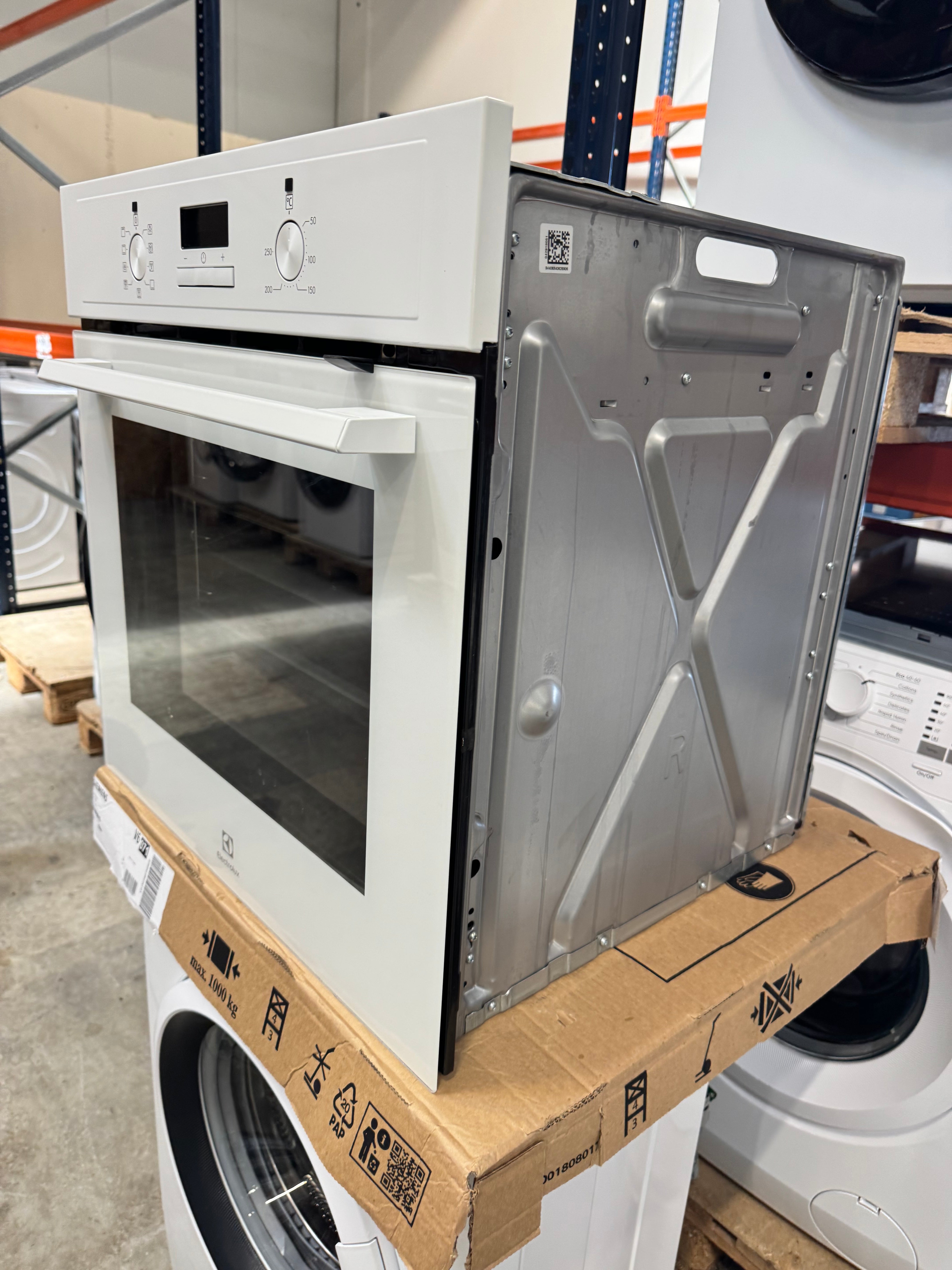 Electrolux indbygningsovn OOB301NV - D19038