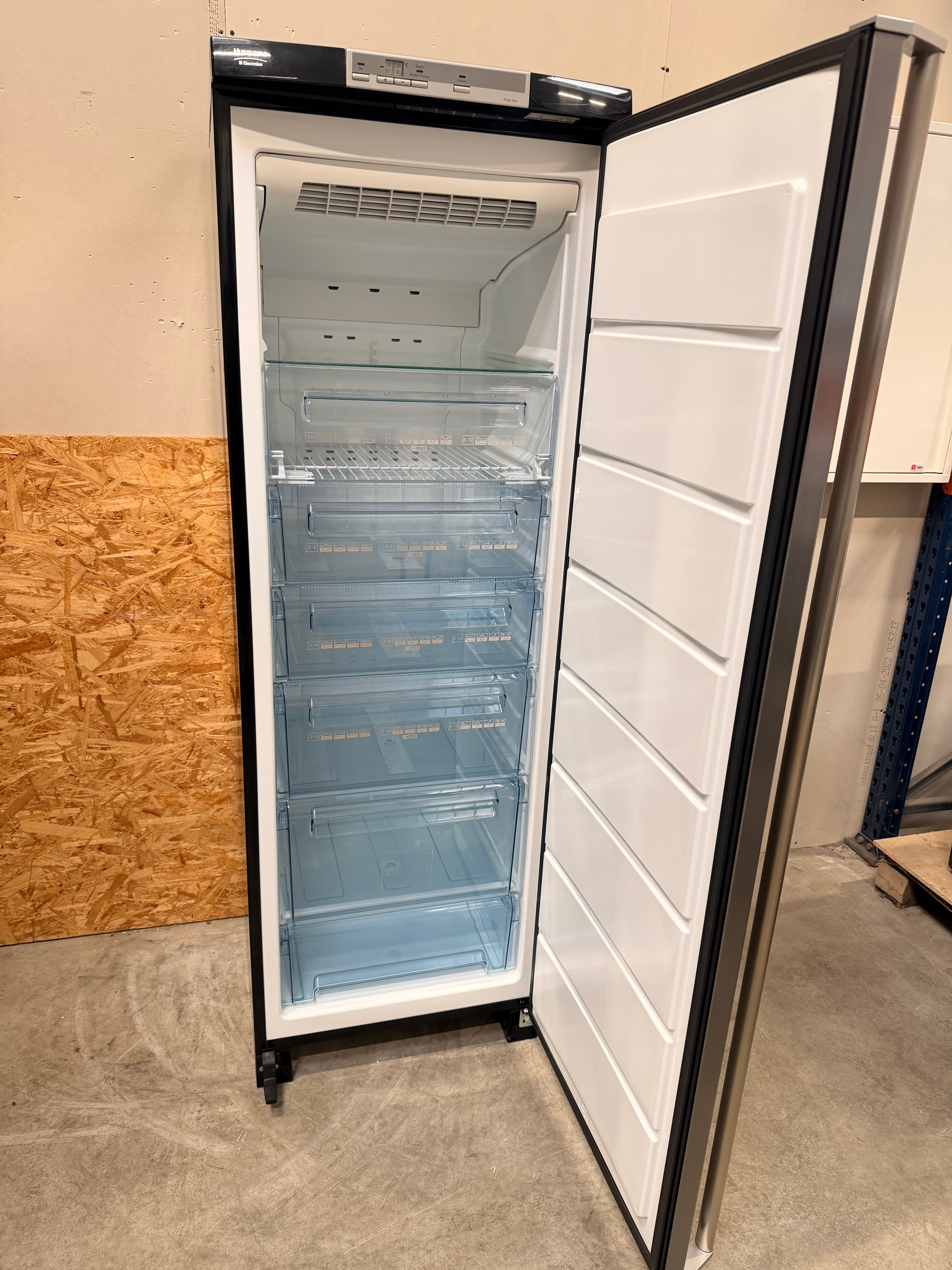 Husqvarna-Electrolux fryseskab QT3255FX - D19733