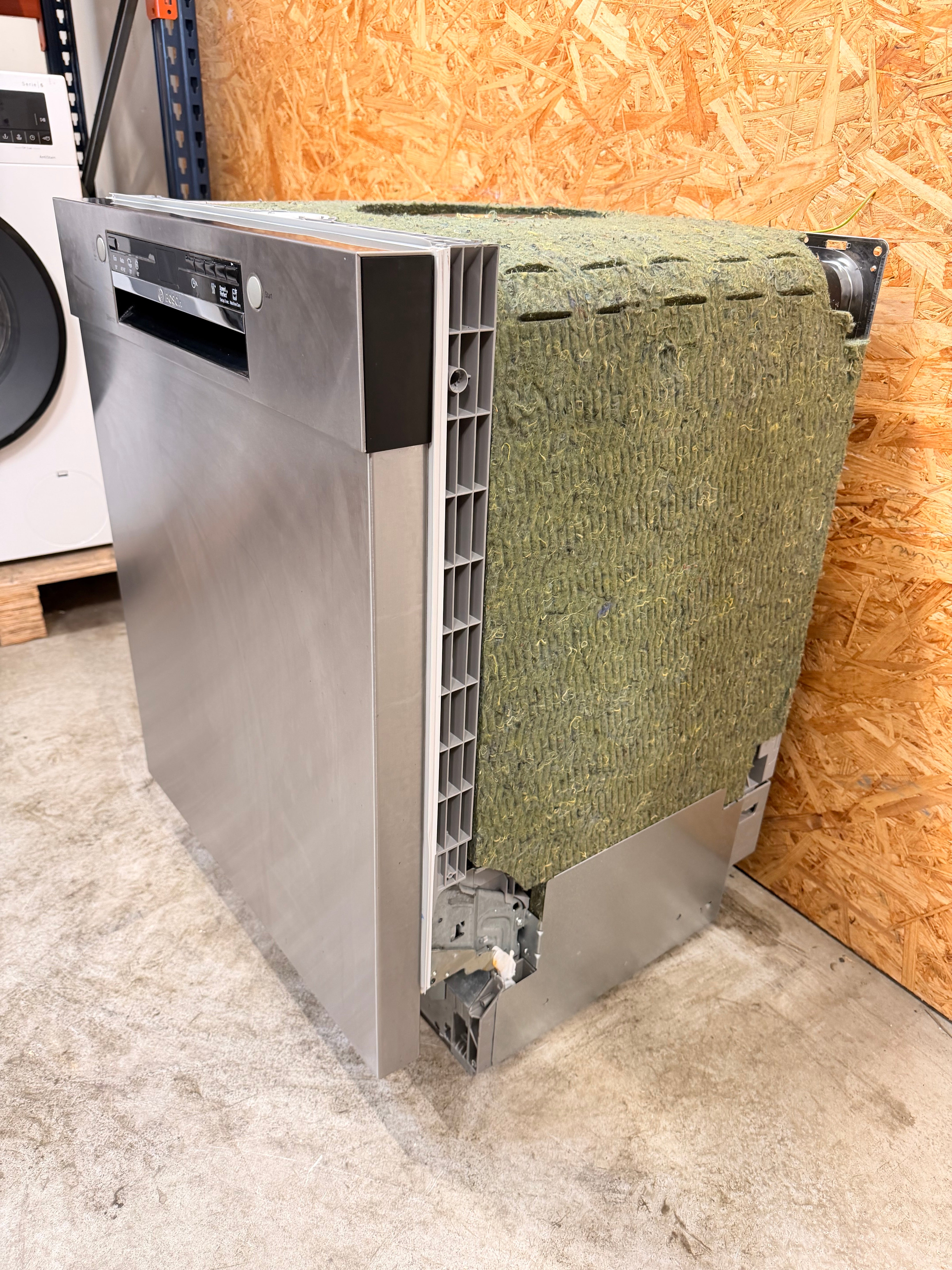 Bosch opvaskemaskine SGU2HVS20E- D19980
