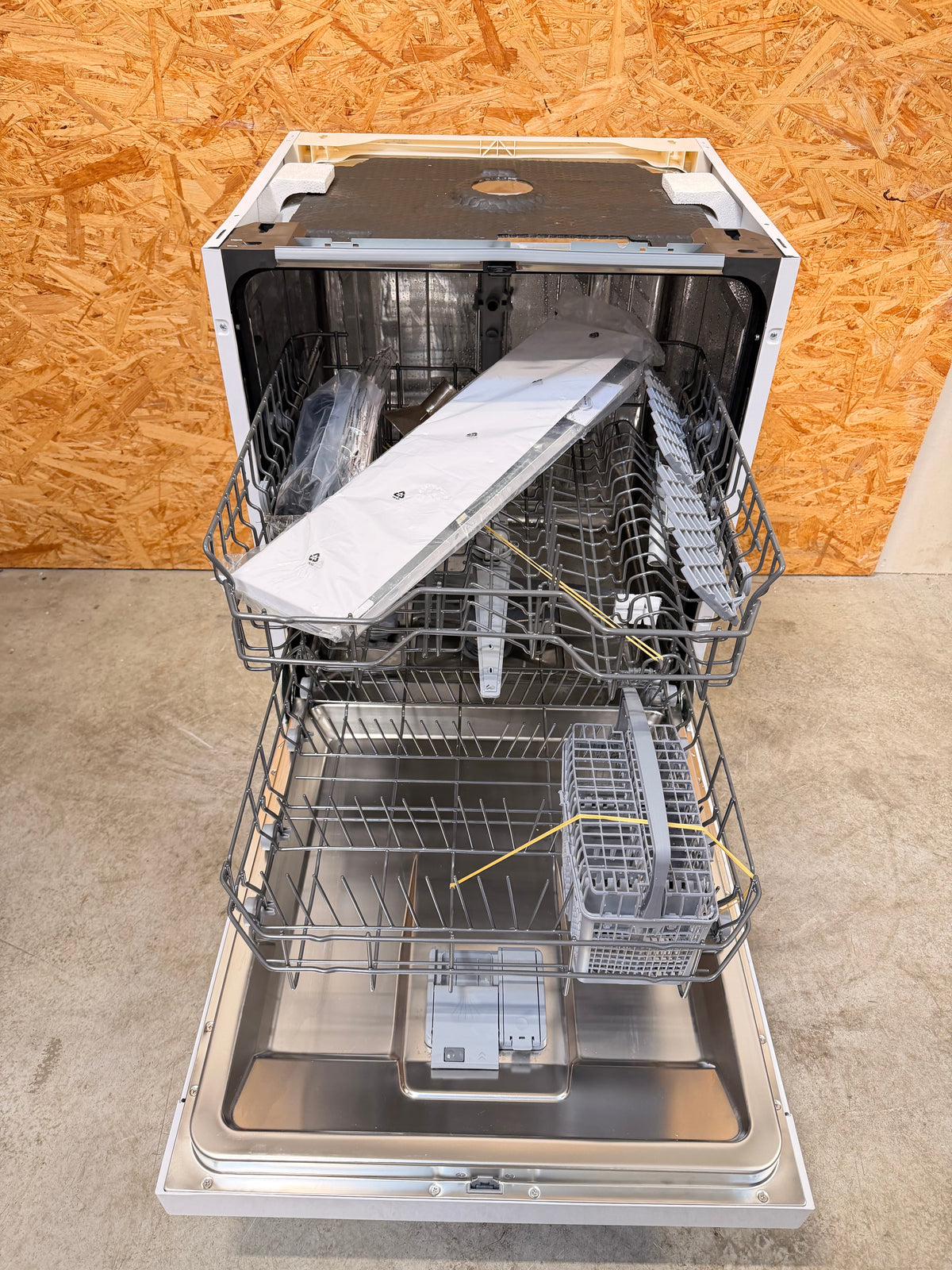 Gram Opvaskemaskine OM6100-90 T/1 - D20077