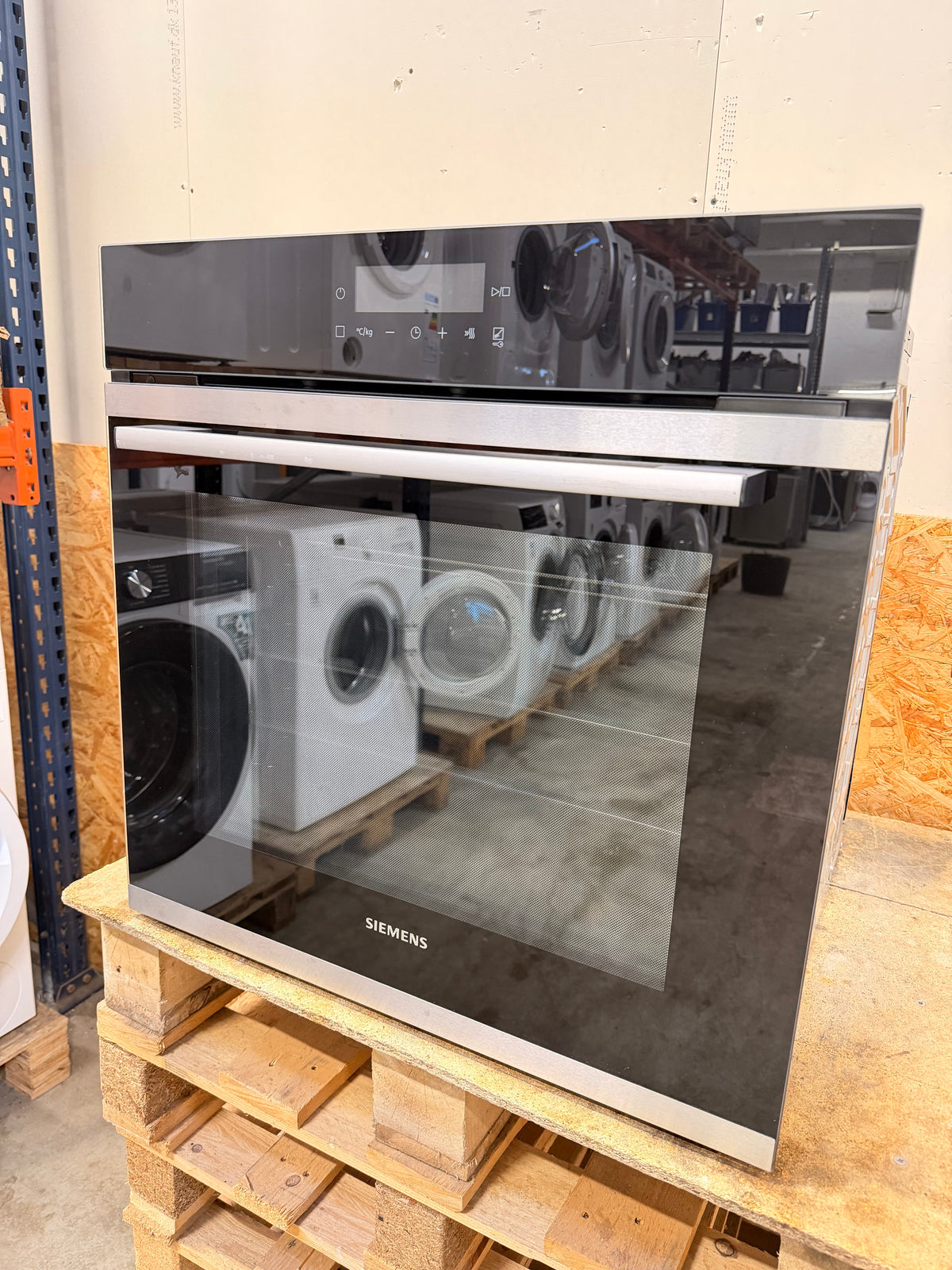 Siemens iQ300 indbygningsovn HB271ABS0S - D20489