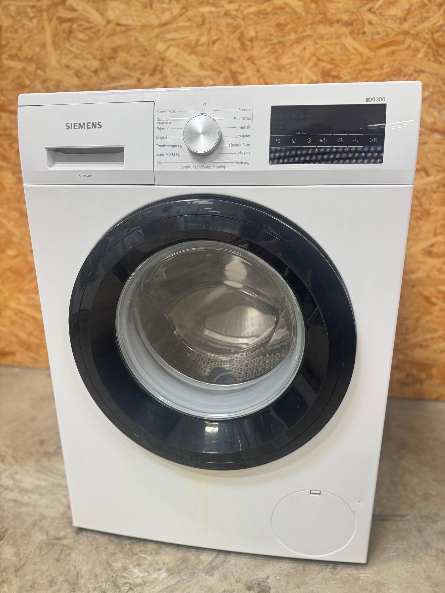 Siemens 9 kg. vaskemaskine WM14N2E9DN - D18413 - Recirk - D18413