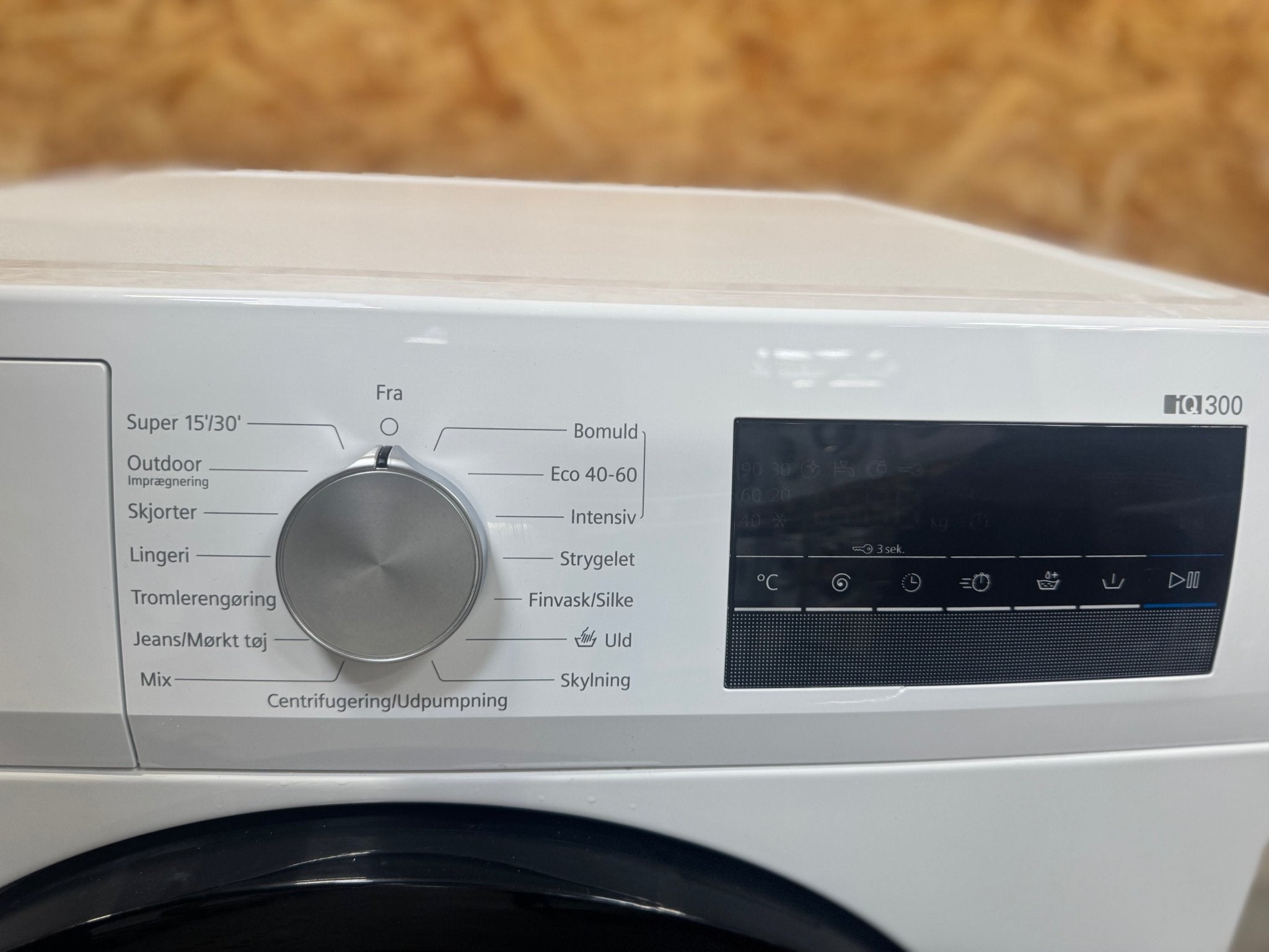 Siemens 9 kg. vaskemaskine WM14N2E9DN - D18413 - Recirk - D18413