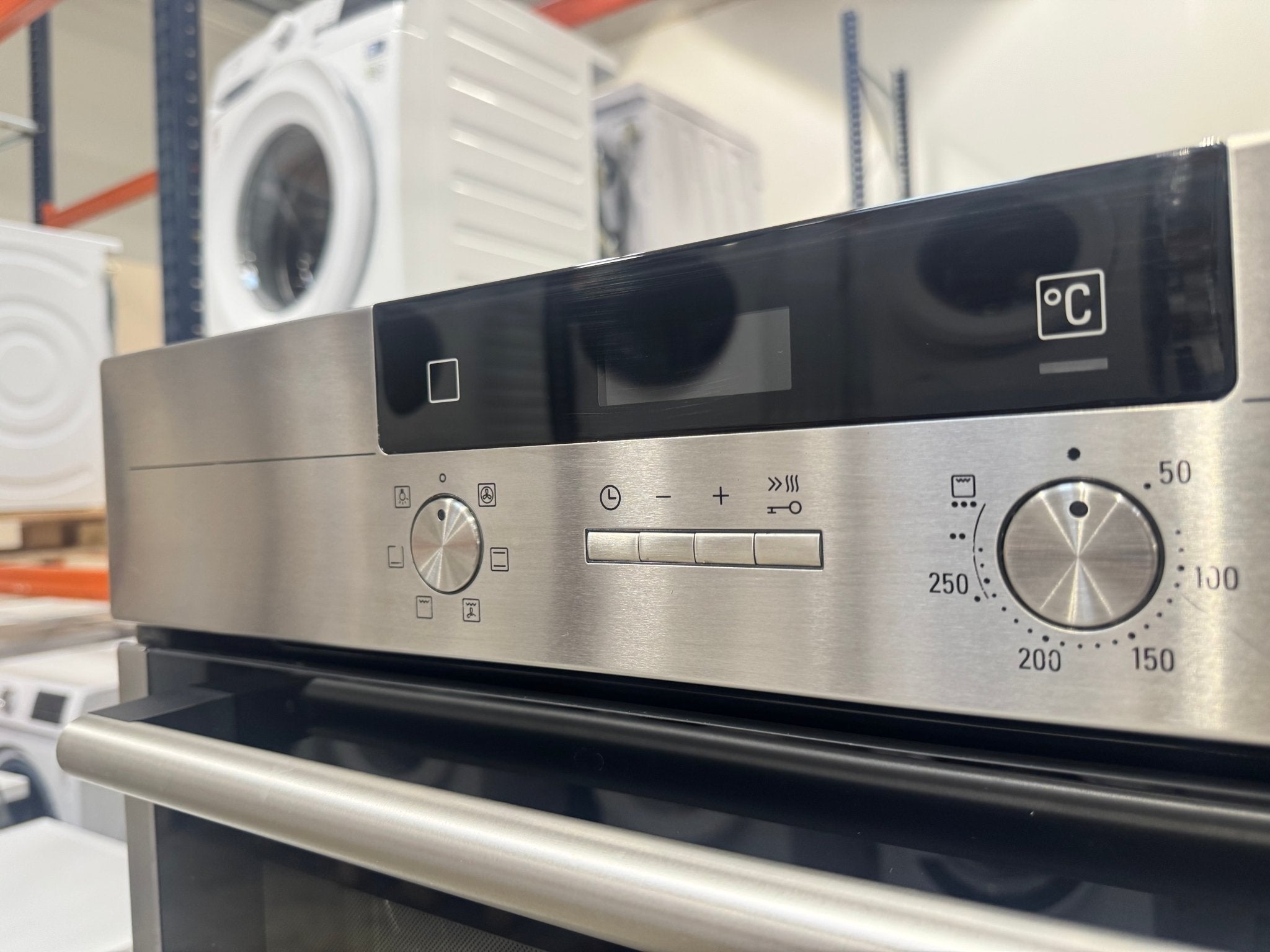 Siemens iQ500 indbygningsovn HB23AB522S - D17979 - Recirk - D17979