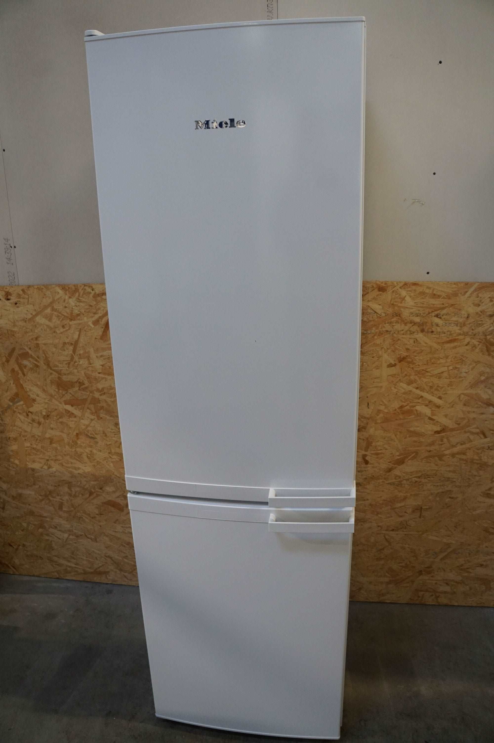 Miele køle/fryseskab KD28052WS