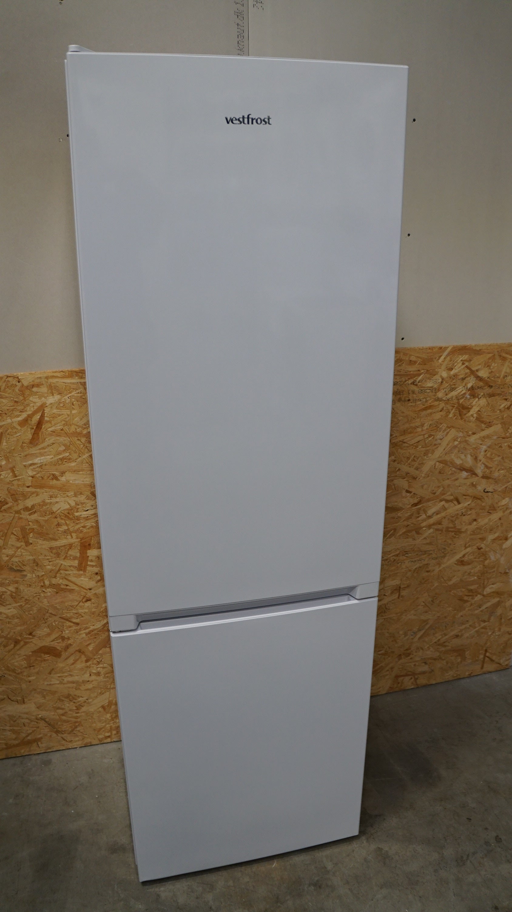 Vestfrost køle/ryseskab VCF 10186 L - D09139