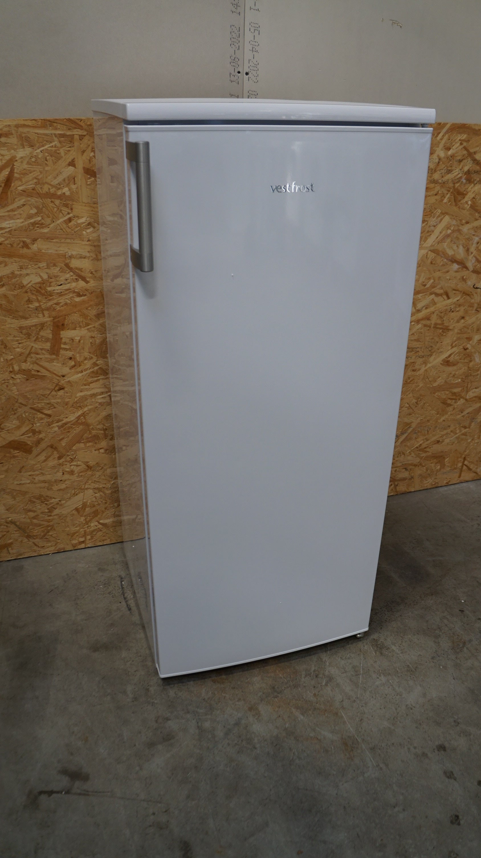 Vestfrost køleskab m. frostboks HOF KB 124 - D09149