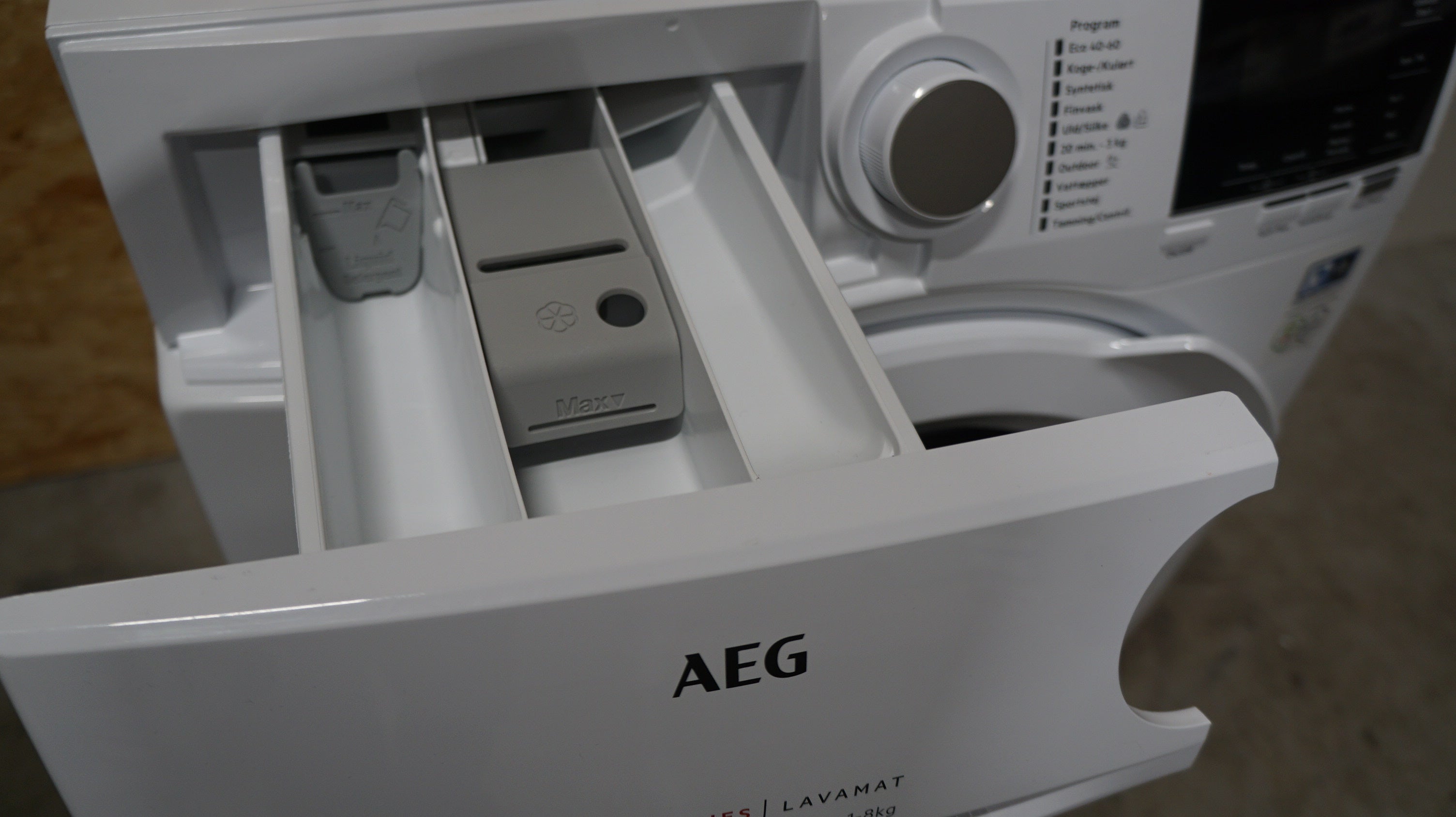 AEG vaskemaskine L6FSK863G - D09856