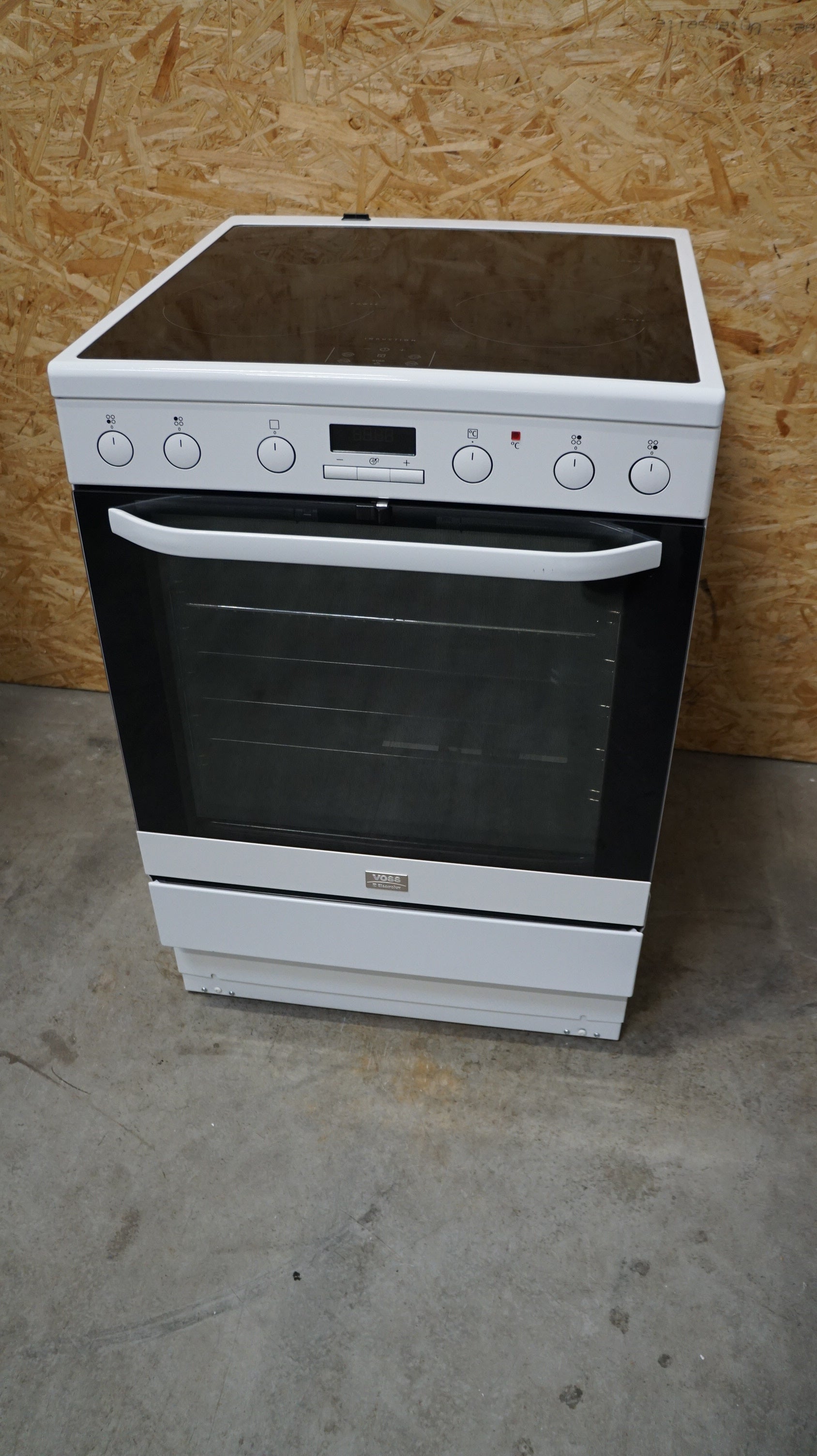 Voss/Electrolux keramisk komfur ELI13321HV - D06567