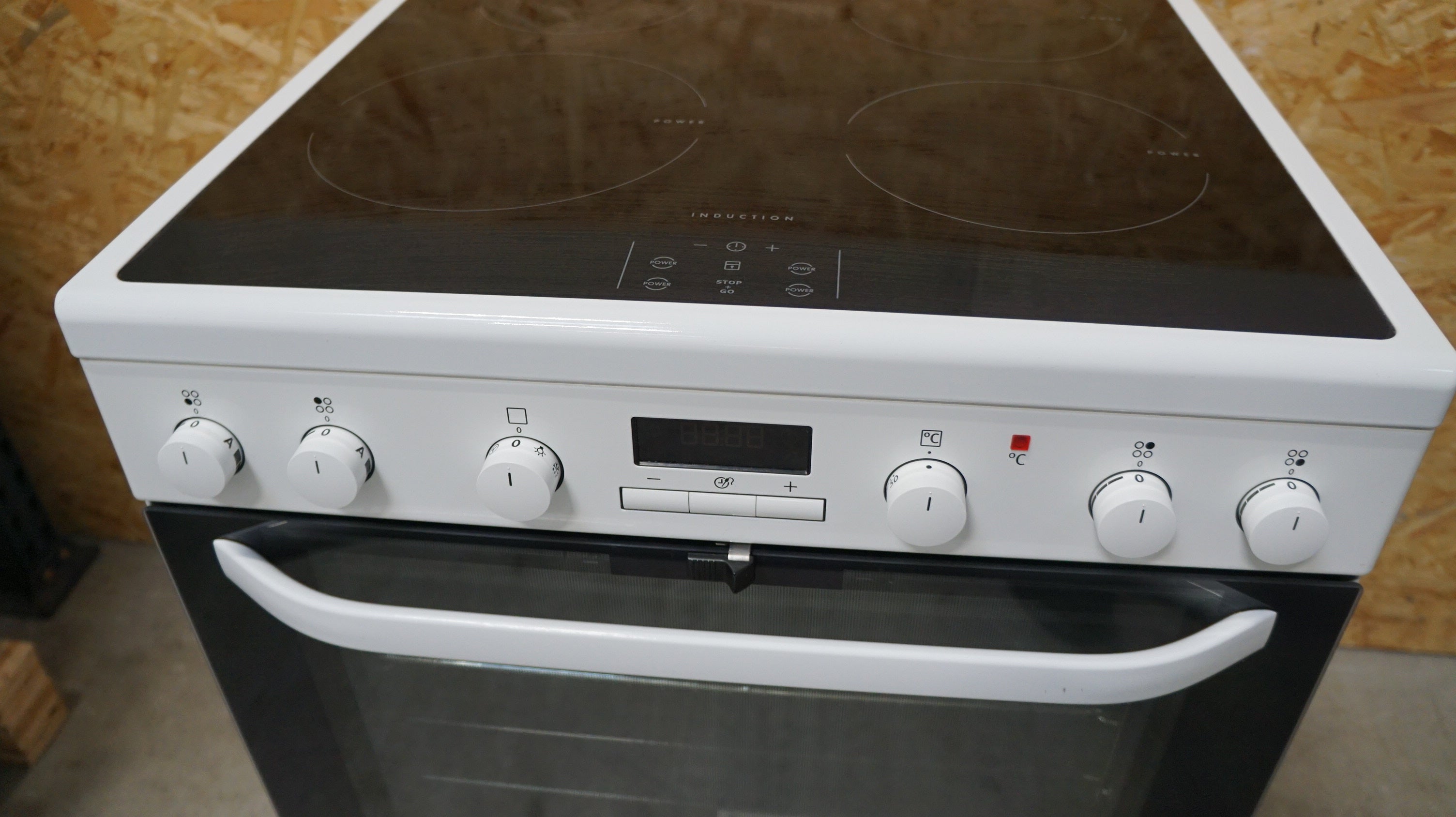 Voss/Electrolux keramisk komfur ELI13321HV - D06567