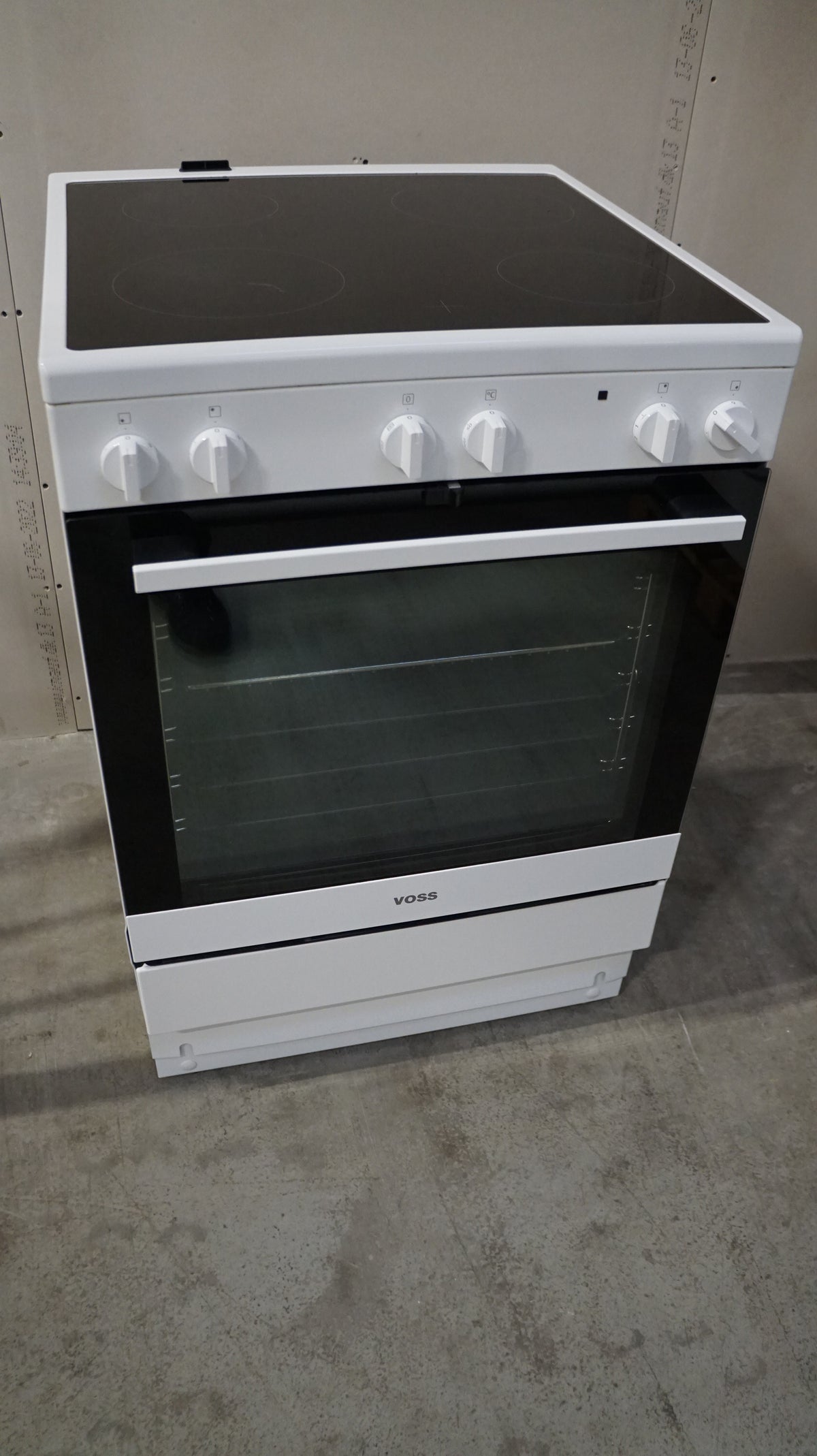 komfur-se-vores-store-udvalg-af-hvidevarer-2-rs-garanti-recirk