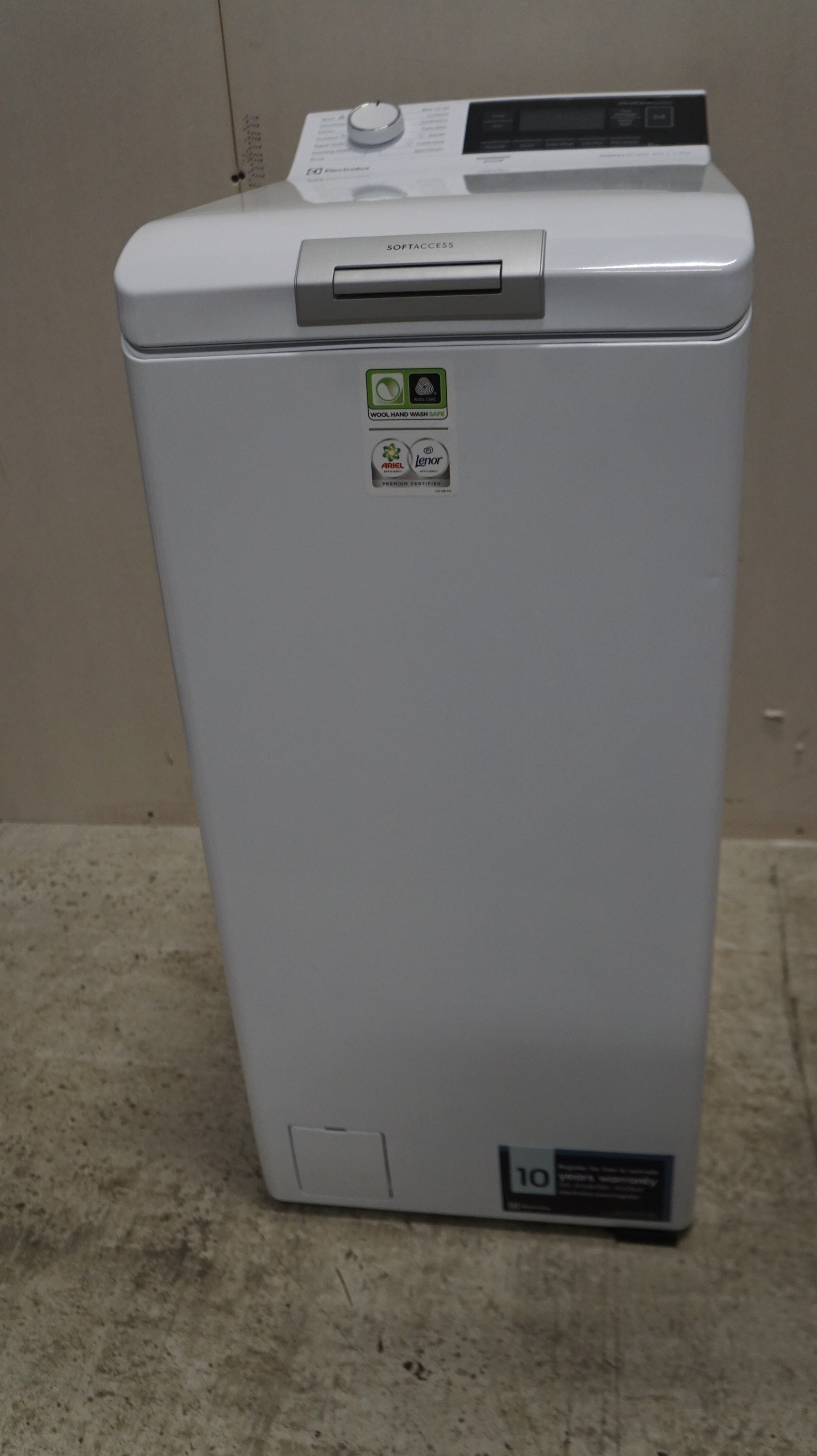 Electrolux topbetjent vaskemaskine EW8T6337E6 - D10686