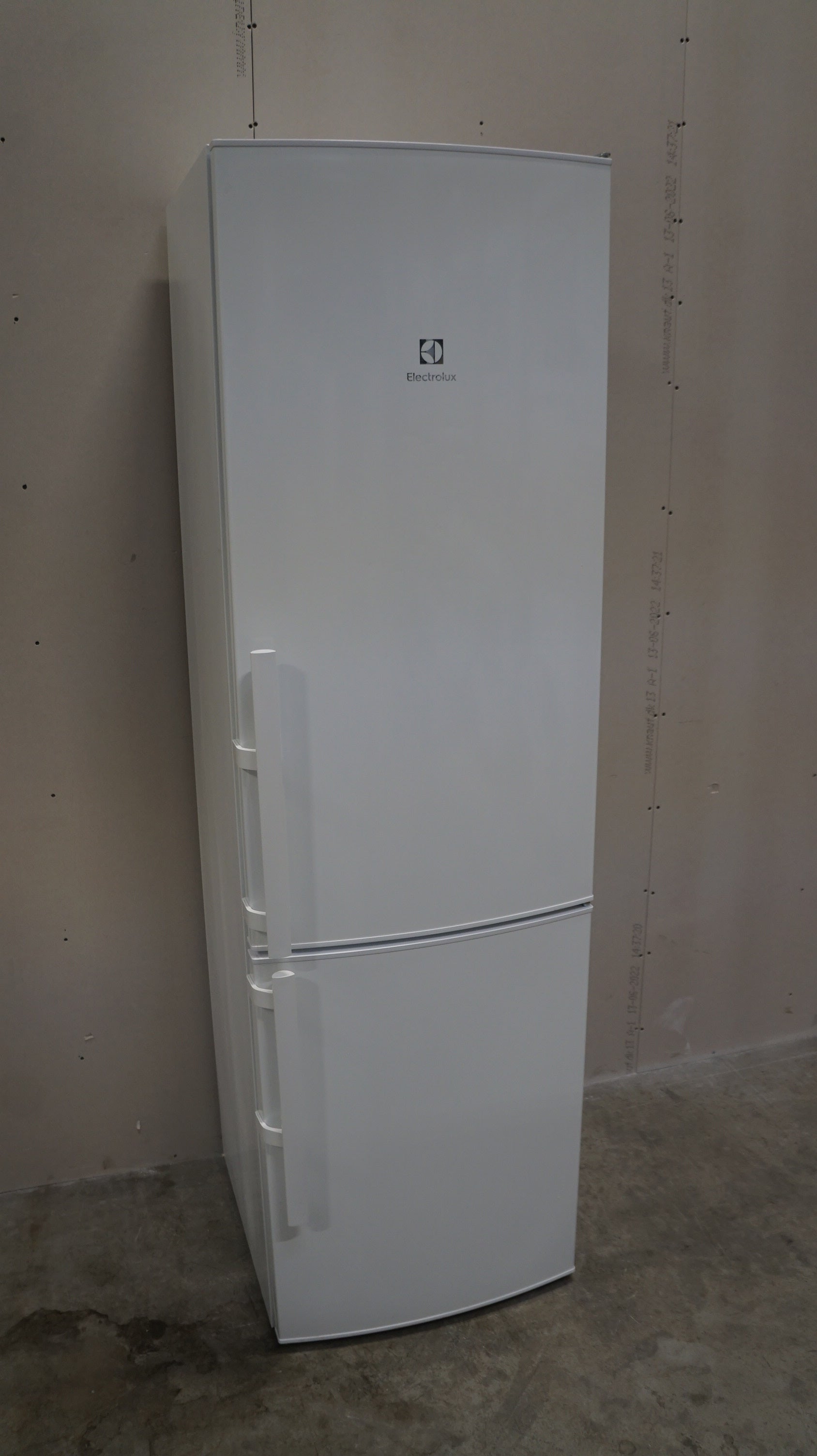 Electrolux køle/fryseskab EN3853MOW - D10951