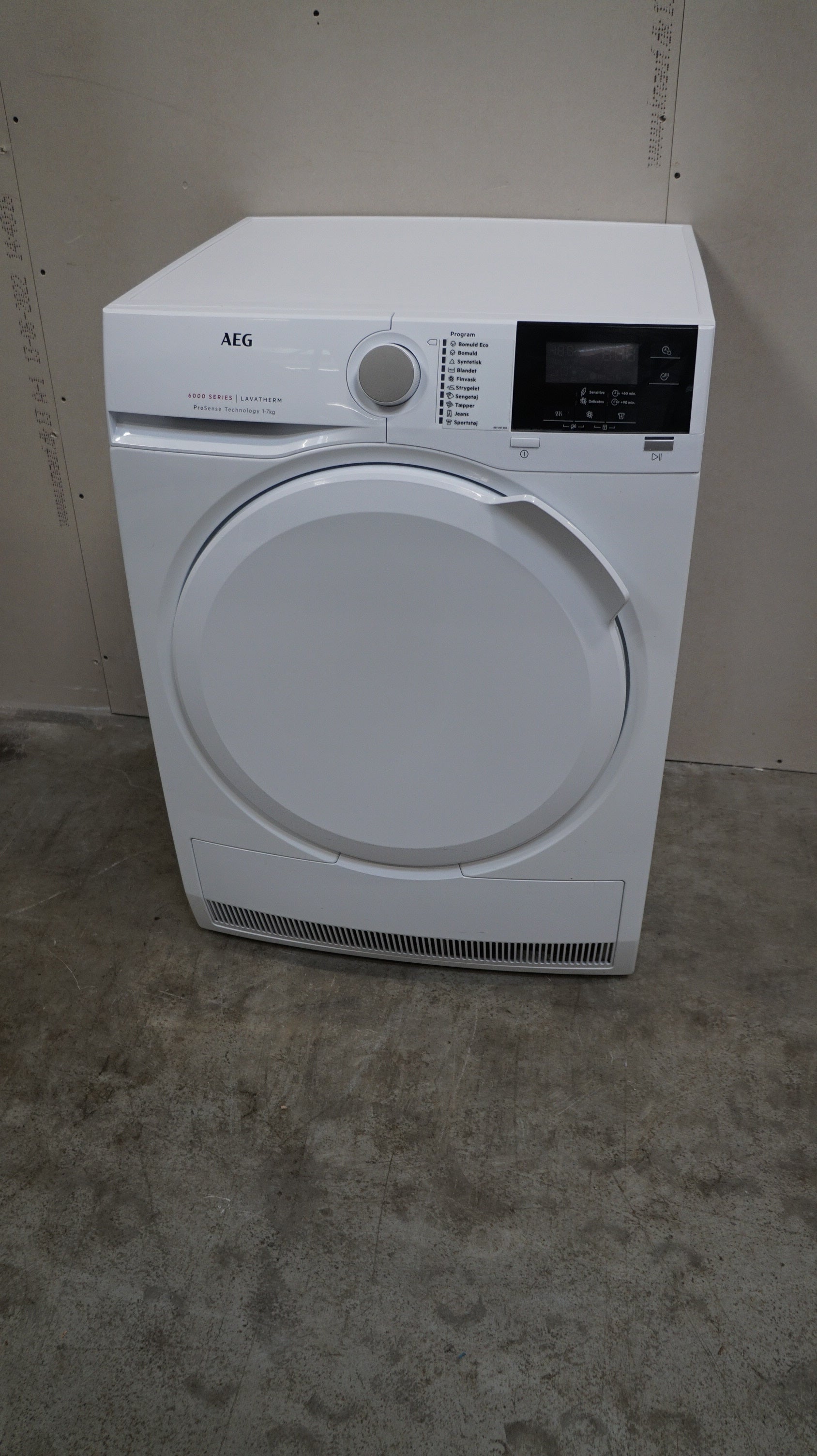 AEG kondens tørretumbler T6DBM720G - D16809