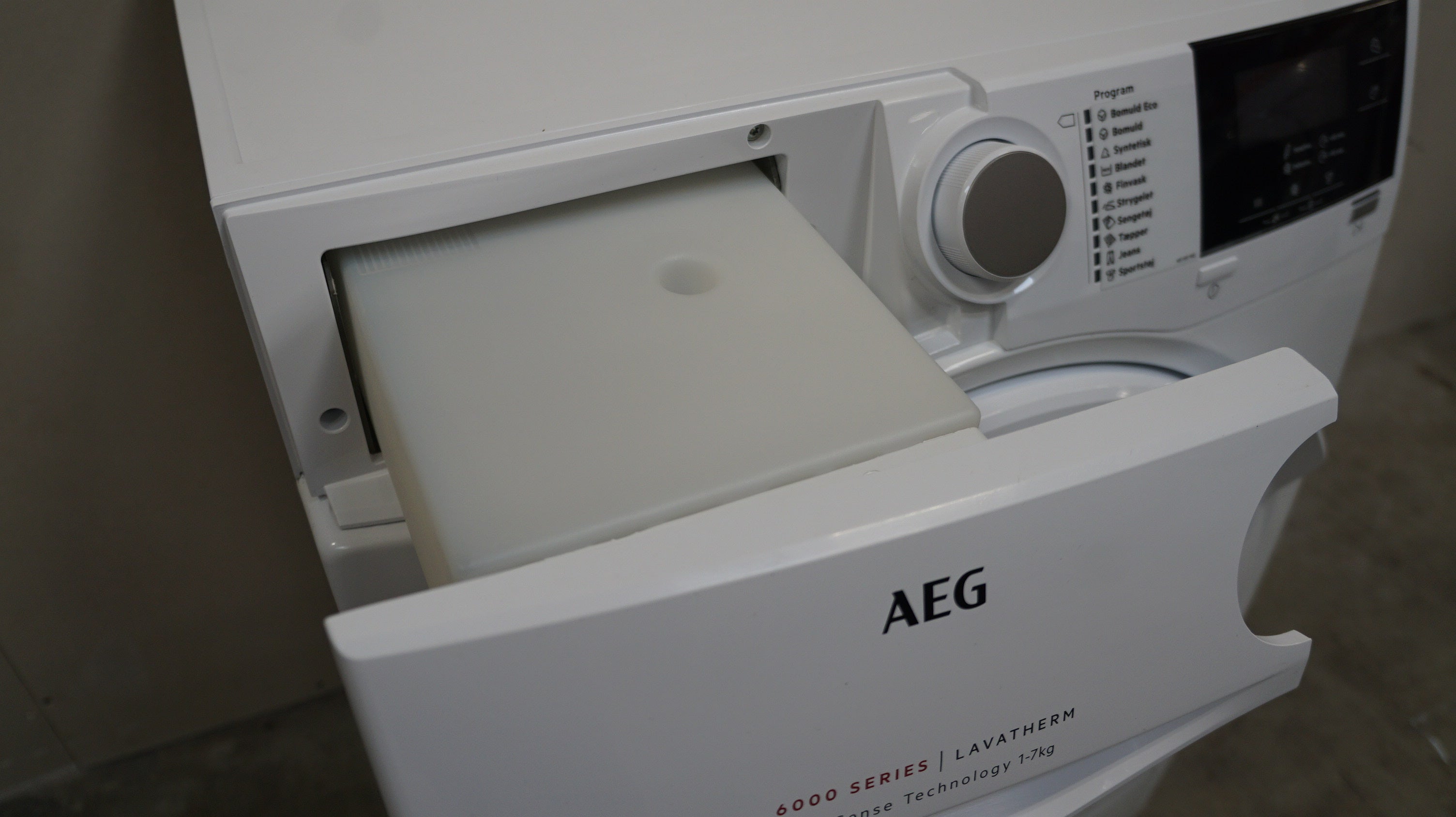 AEG kondens tørretumbler T6DBM720G - D16809