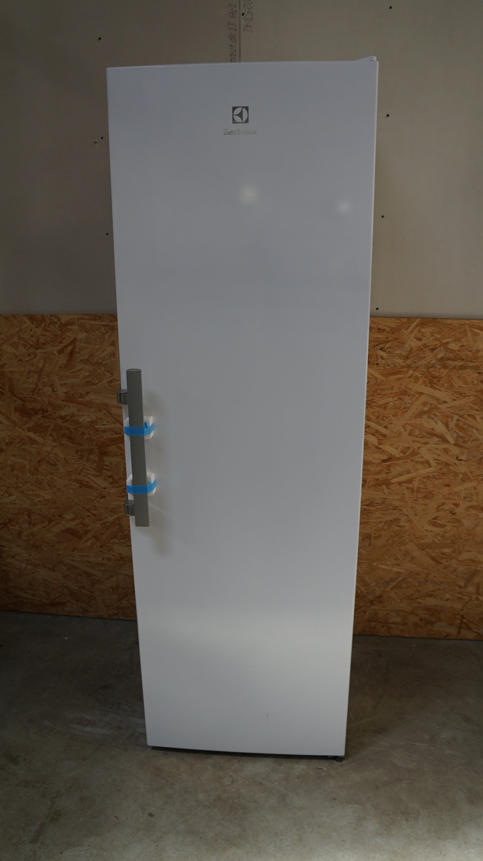 Electrolux køleskab NRE2DE39W - D14846