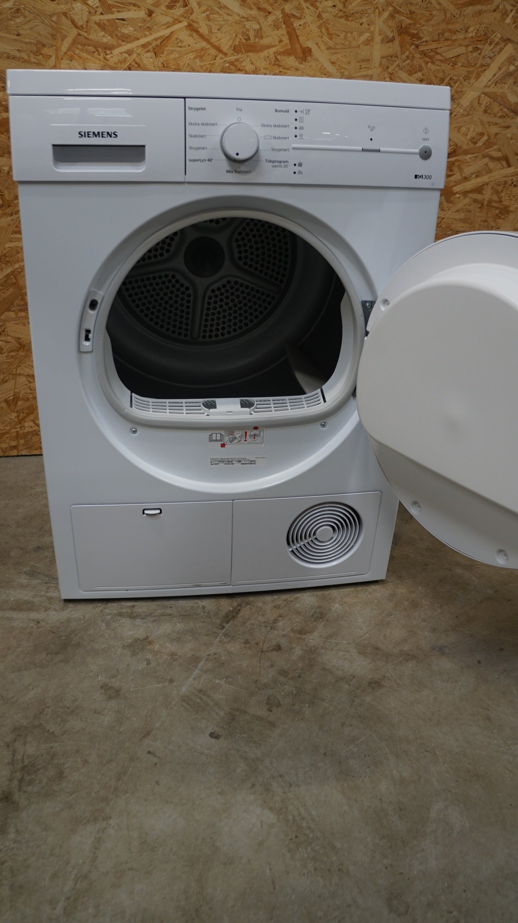 Siemens kondenstørretumbler WT44E1L7DN - D15087