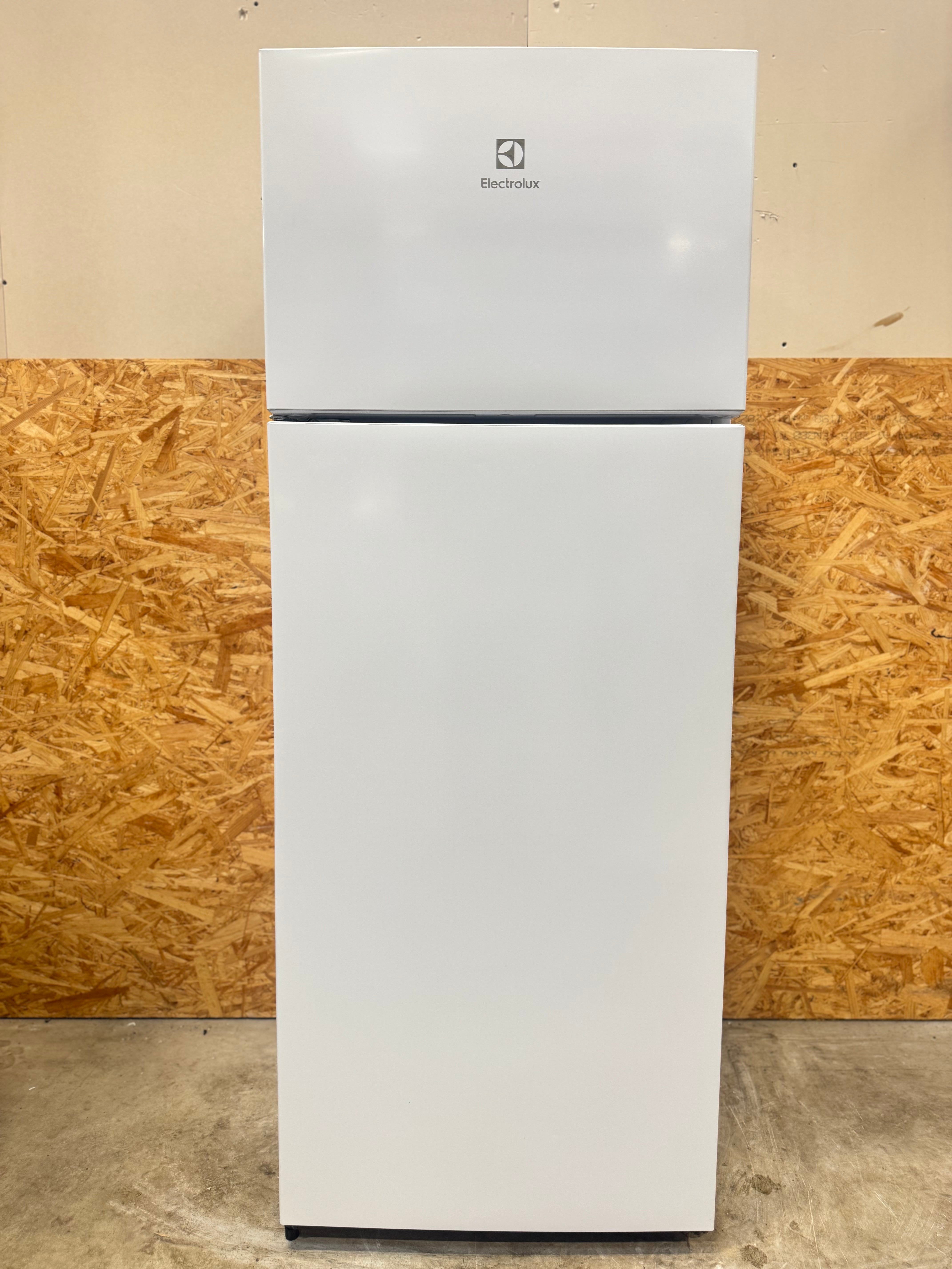 Electrolux køle/fryseskab LTB1AE24W0 - D18190