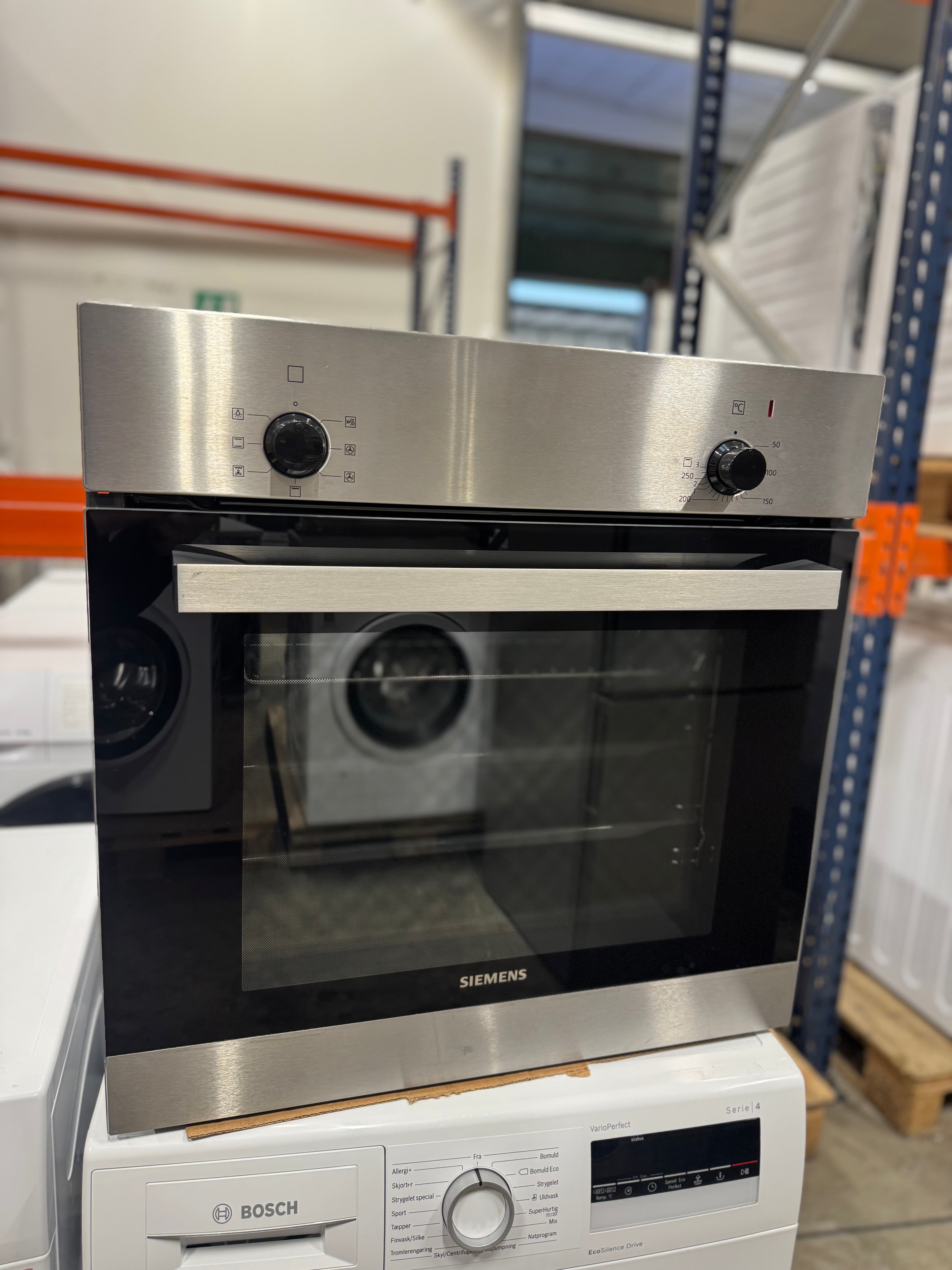 Siemens indbygningsovn HB010FBR0S - D17465