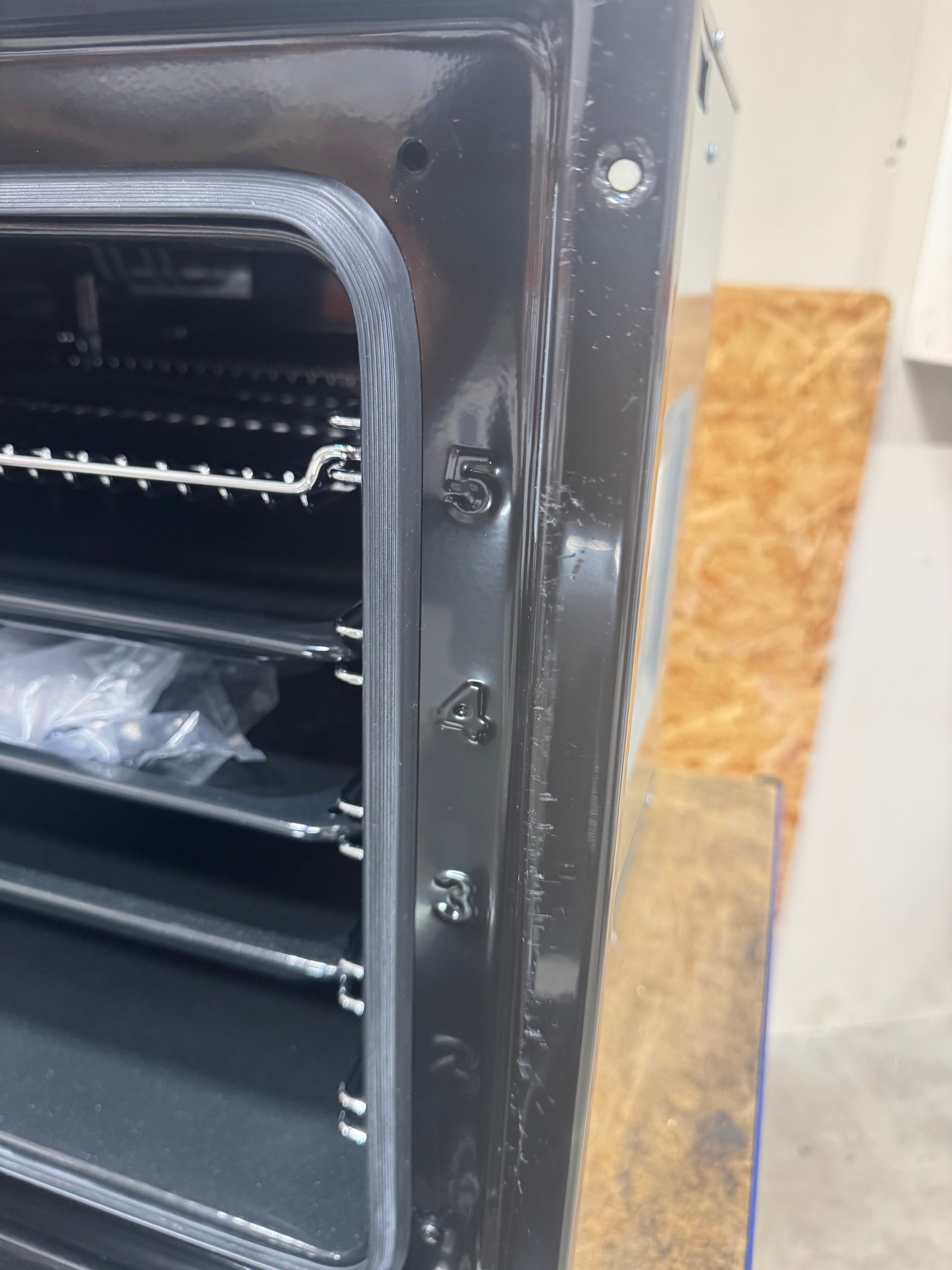 Gram indbygningsovn IO5610-90X - D16948