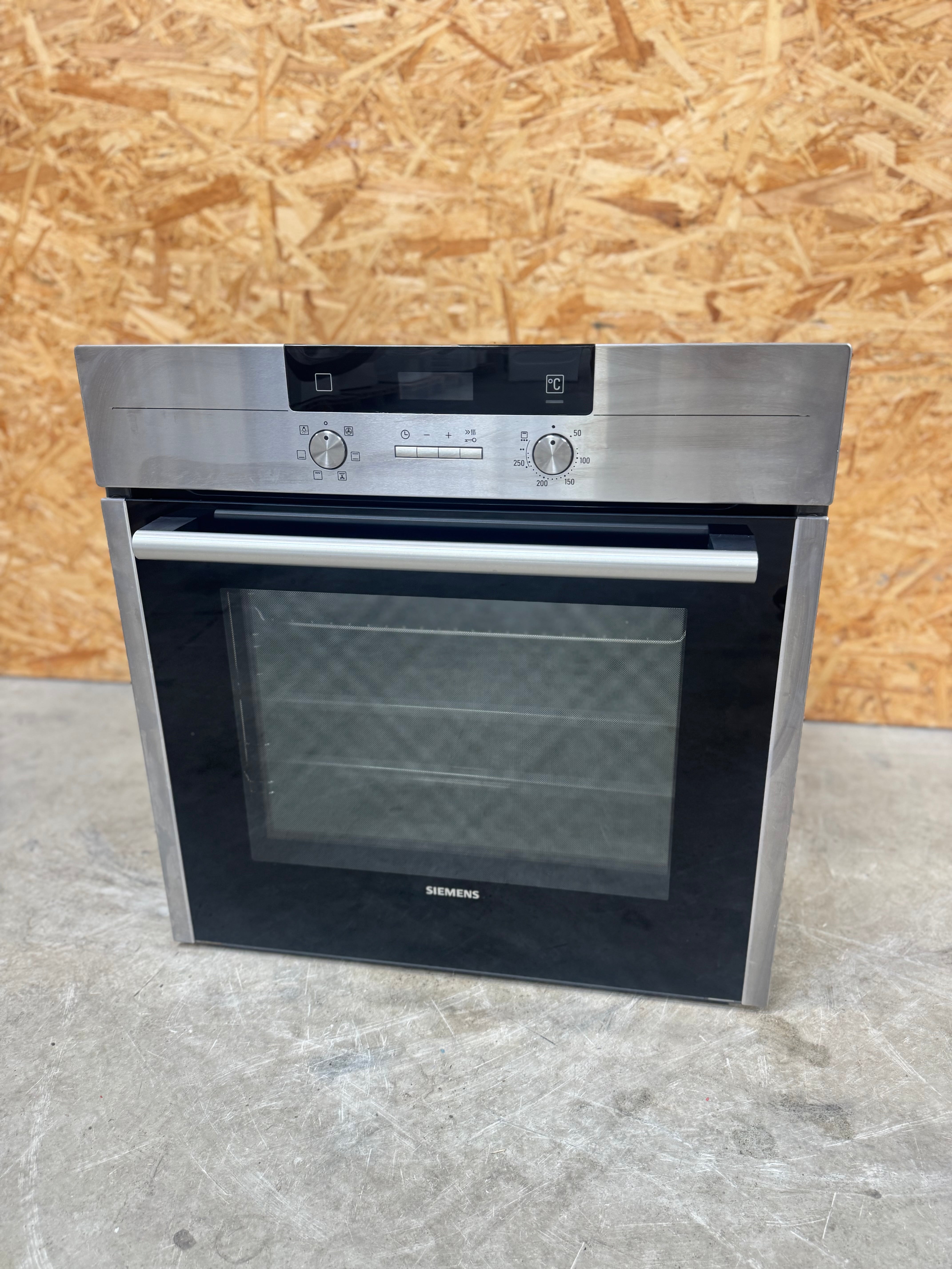 Siemens iQ500 indbygningsovn HB23AB522S - D16098