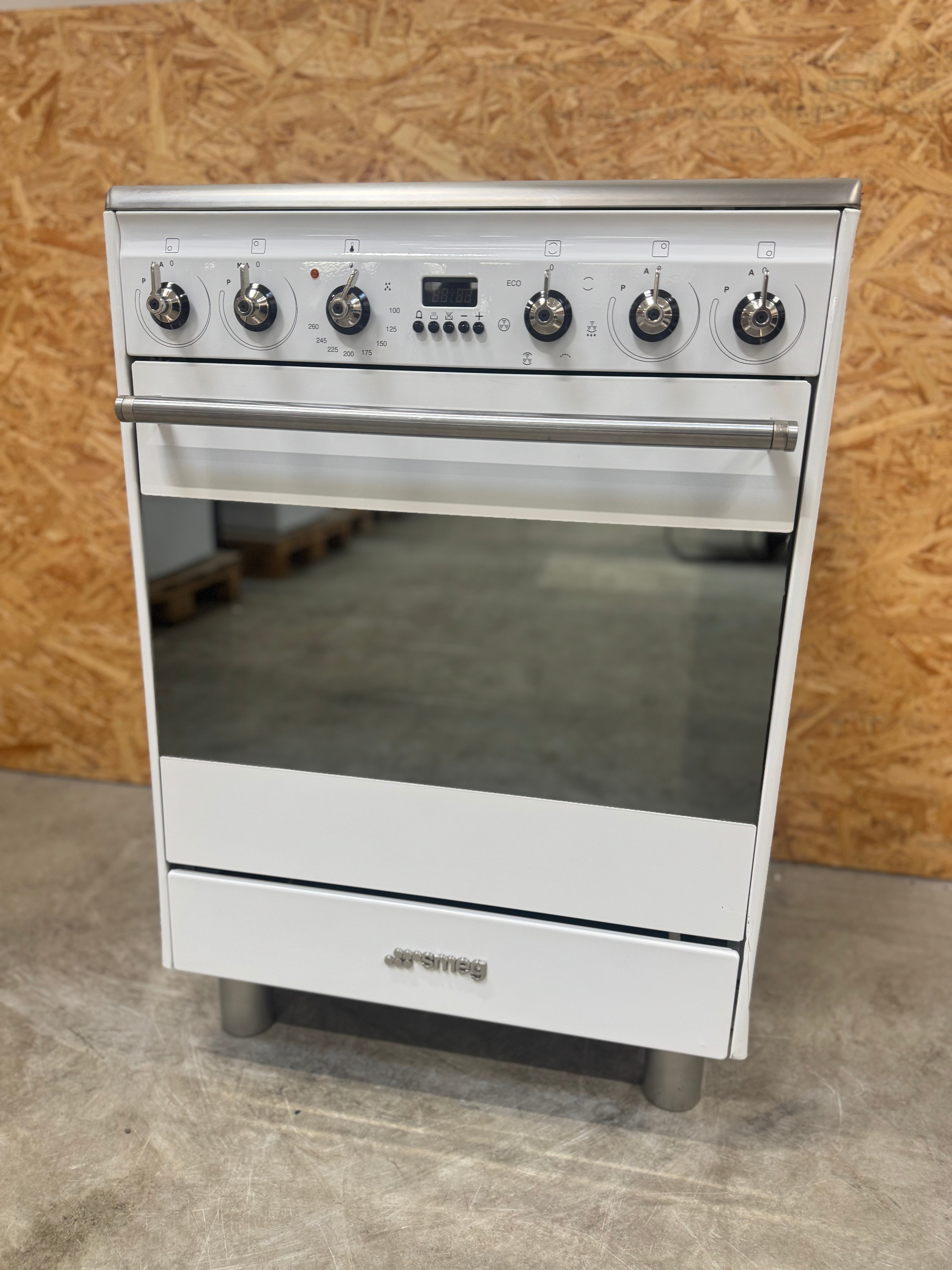 Smeg induktionskomfur SSK60IMB8 - D16637