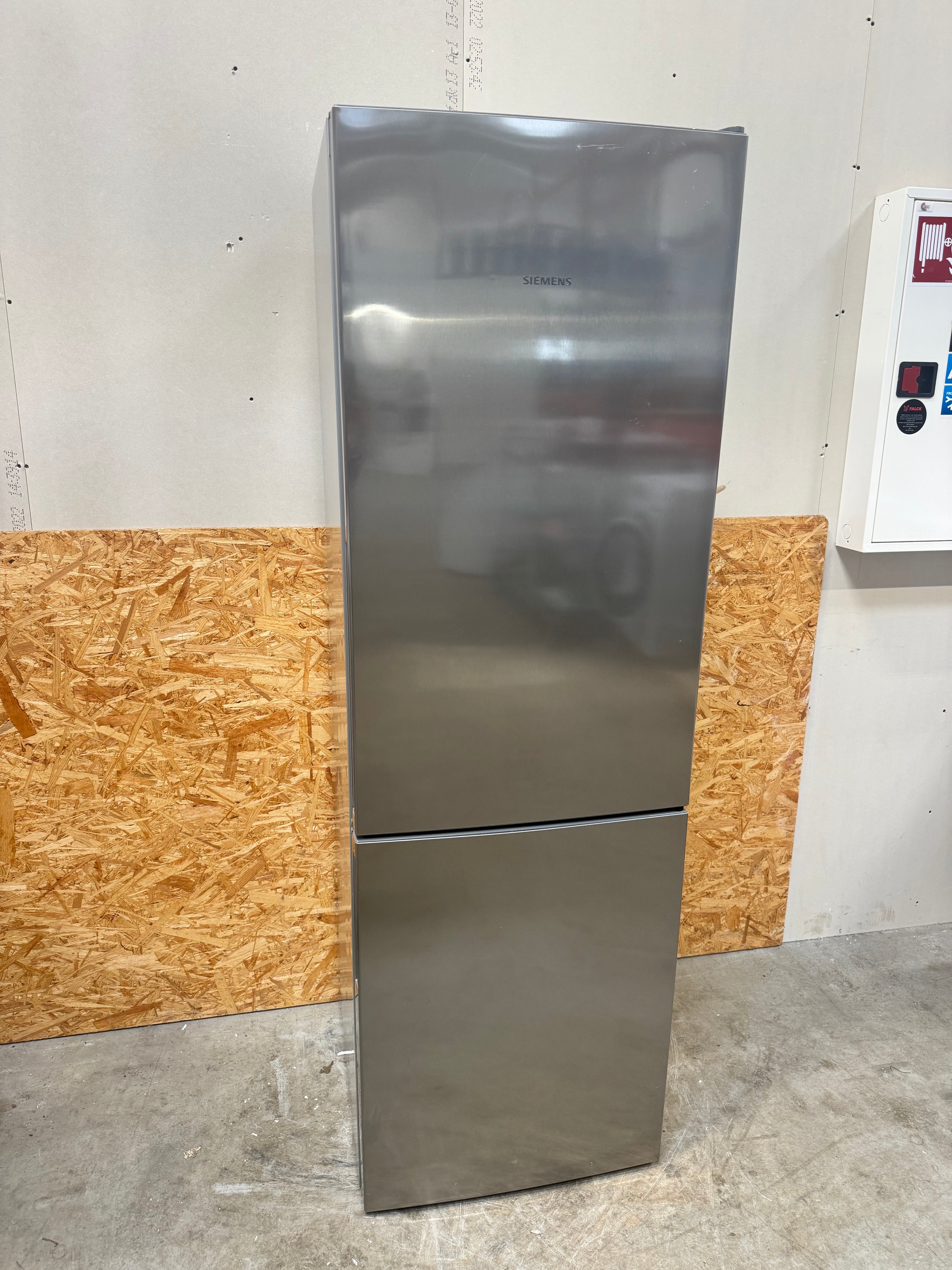 Siemens køle/fryseskab KG36VVI32 - D16225