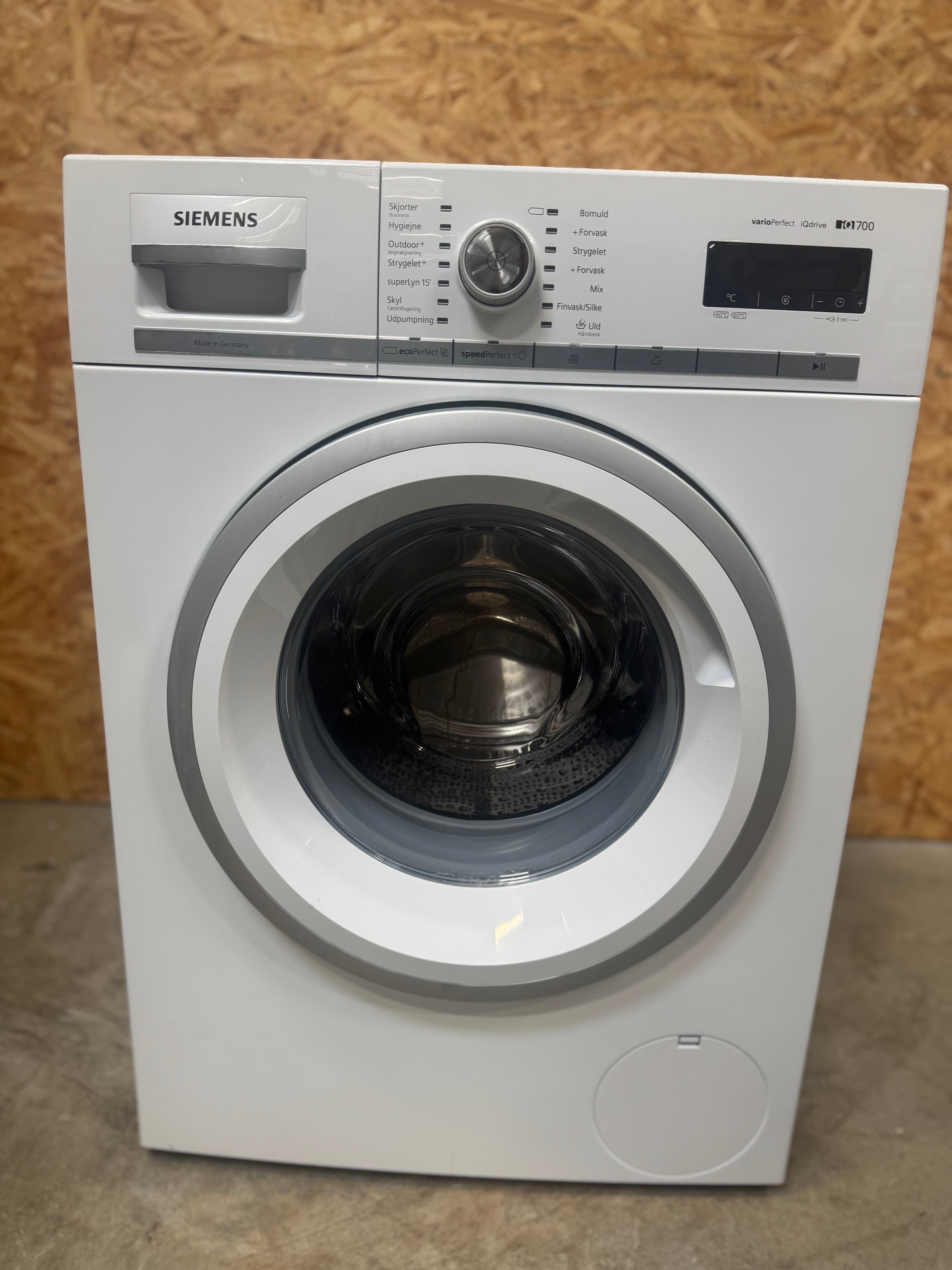 Siemens iQ700 vaskemaskine WM16W468DN - D16315