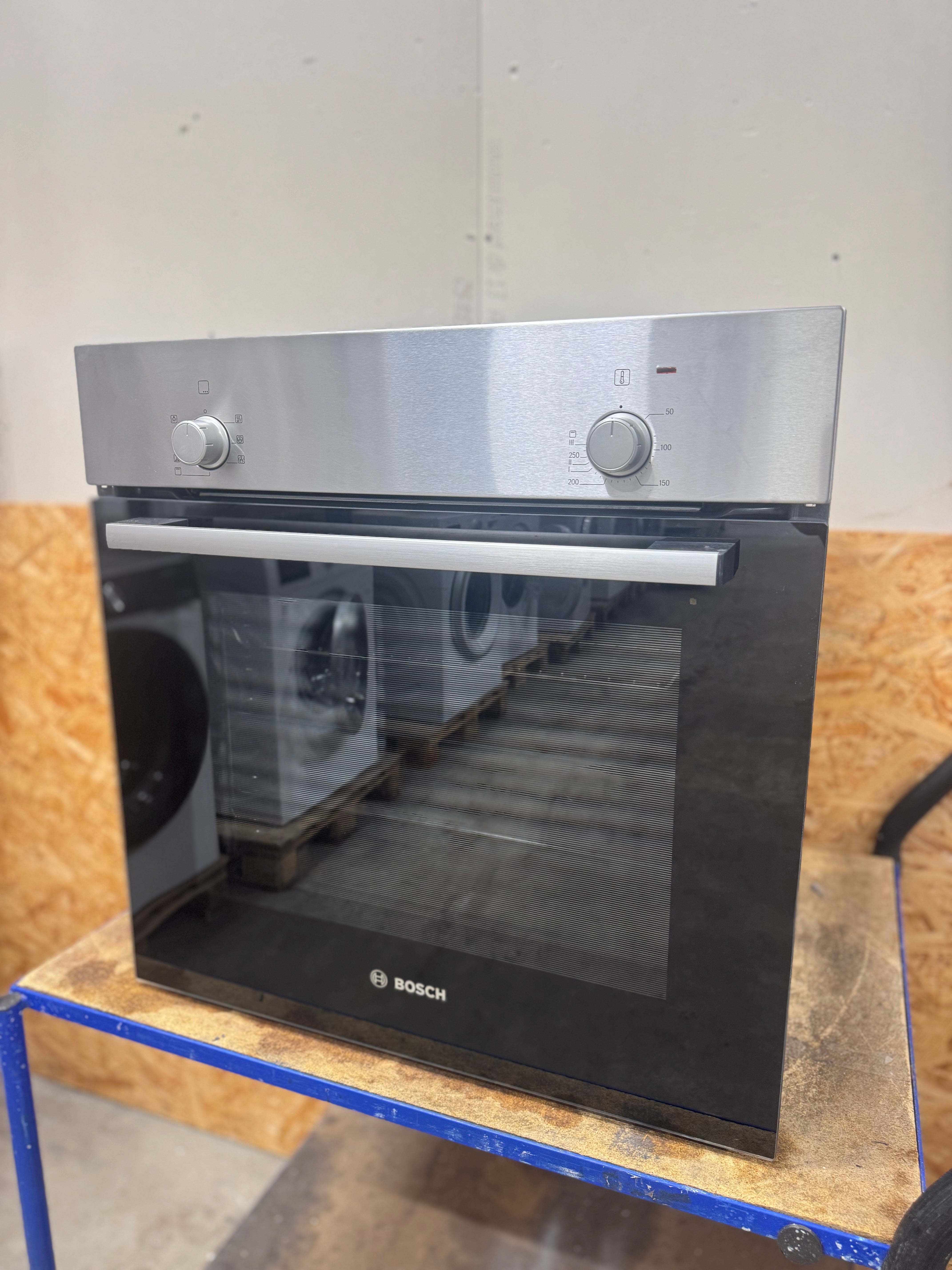 Bosch indbygningsovn HBF010BR0S - D17775