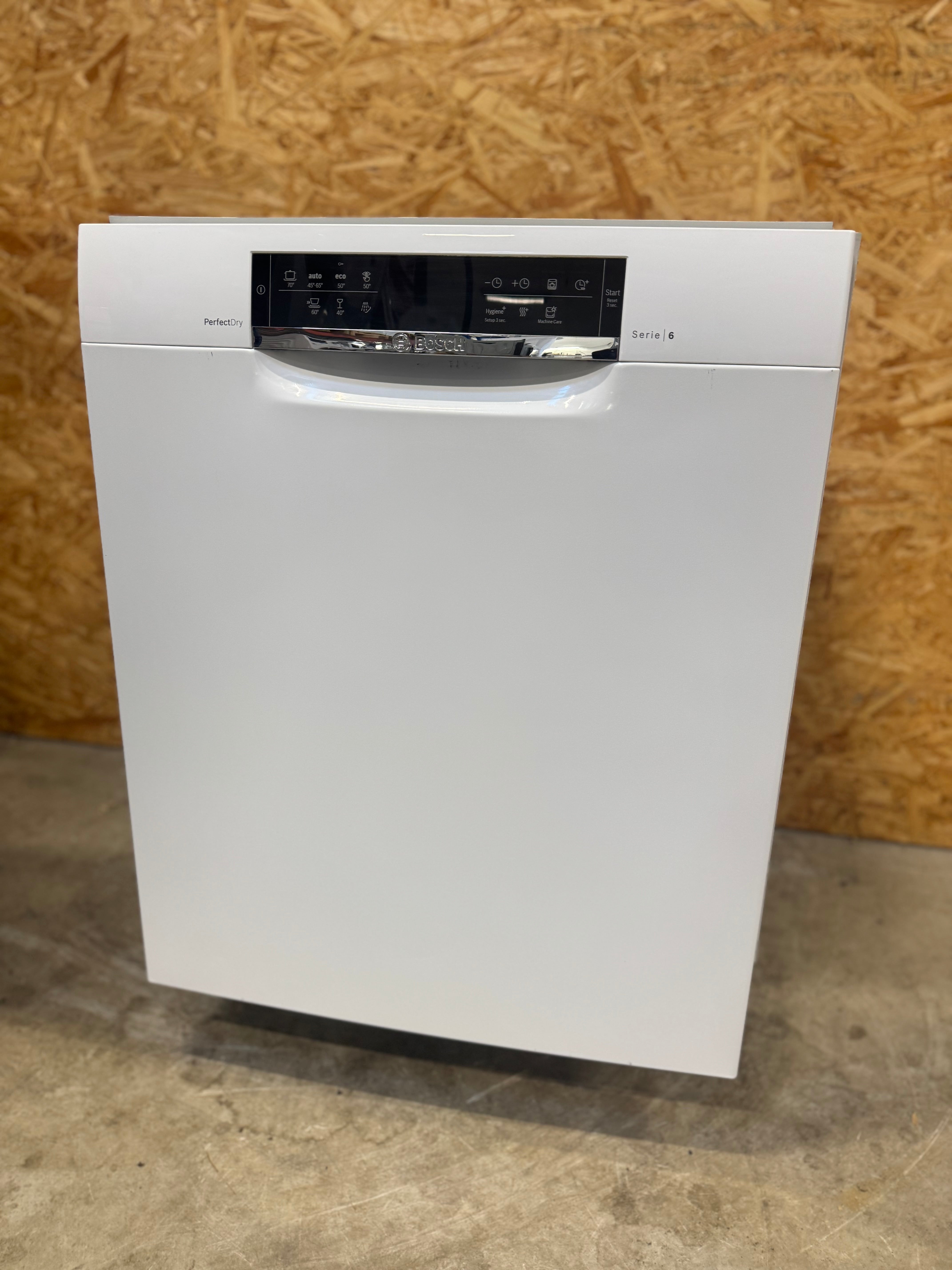 Bosch opvaskemaskine SMU67MW01S - D16277