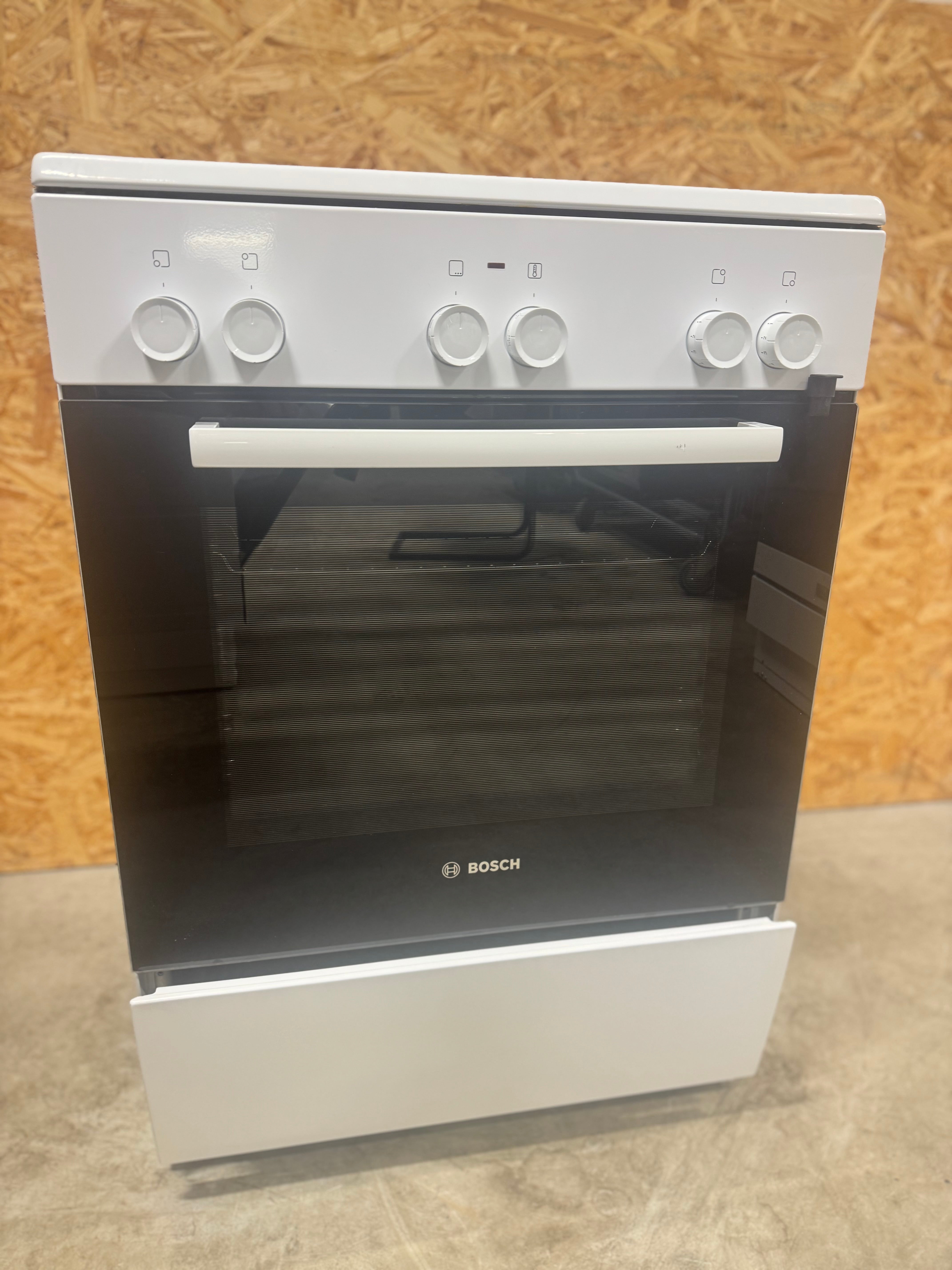 Bosch keramisk komfur HKA010020U - D17598