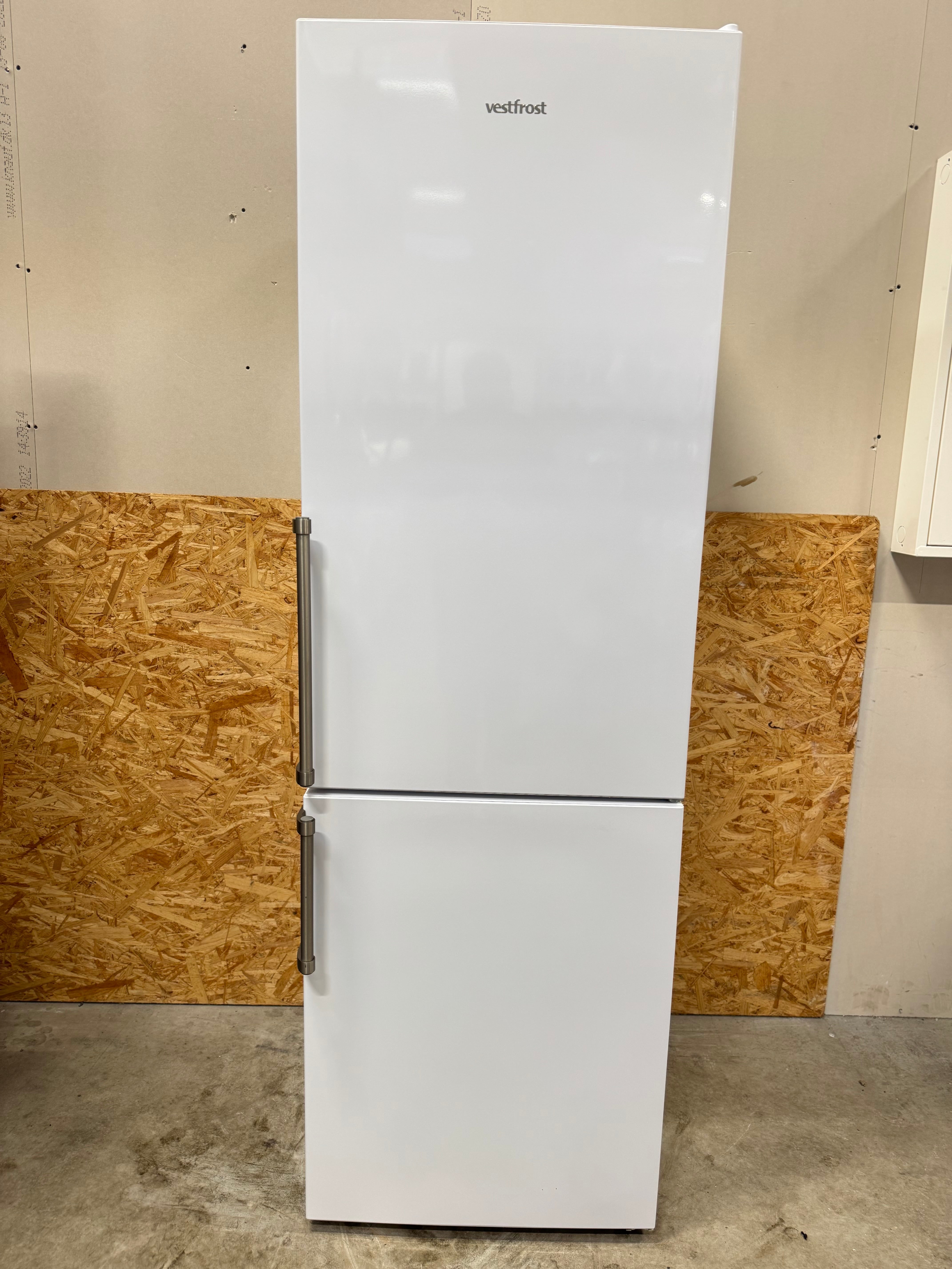 Vestfrost køle-/fryseskab SW689MENF - D17492