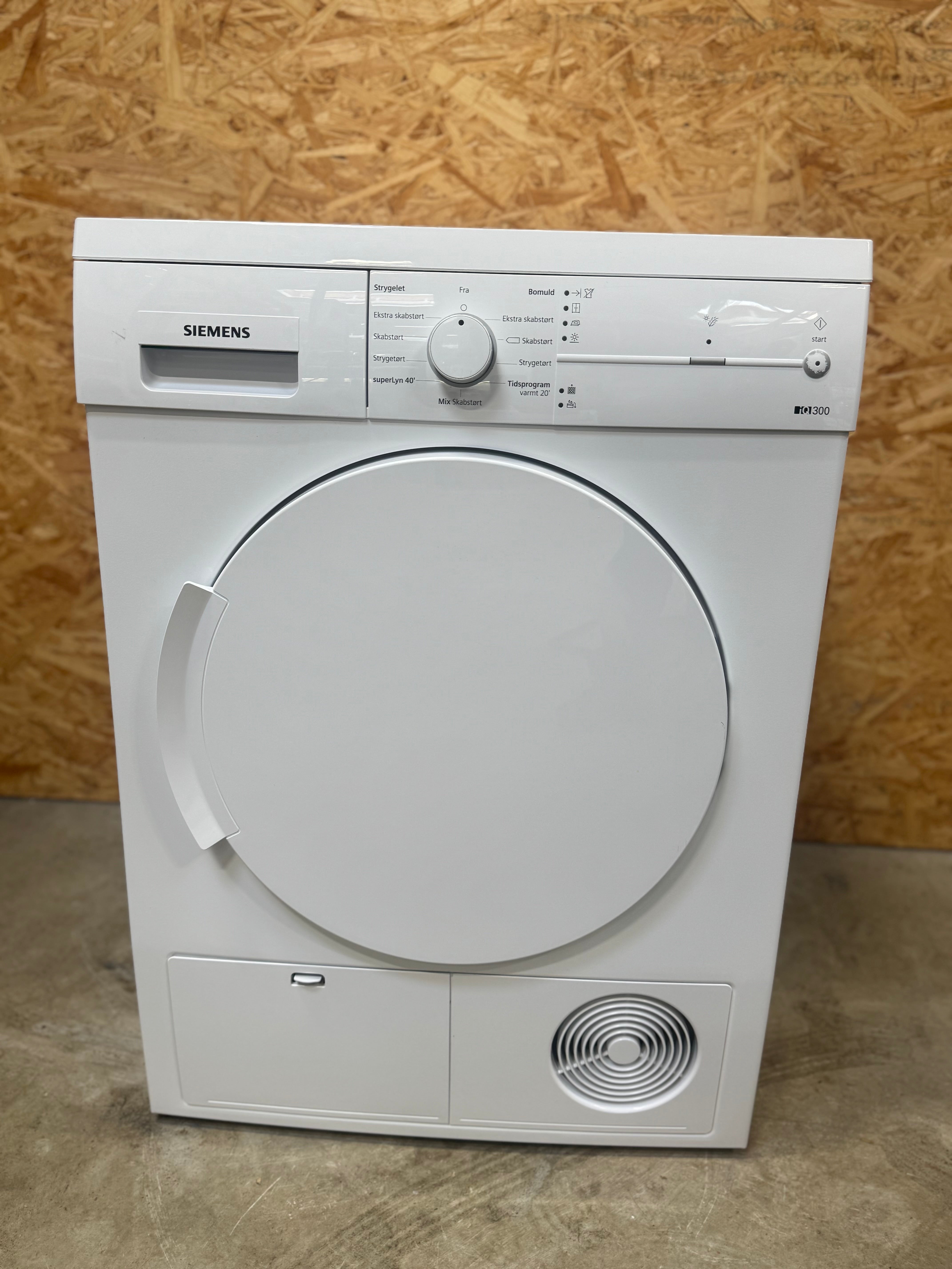 Siemens kondenstørretumbler WT44E1L7DN - D15108
