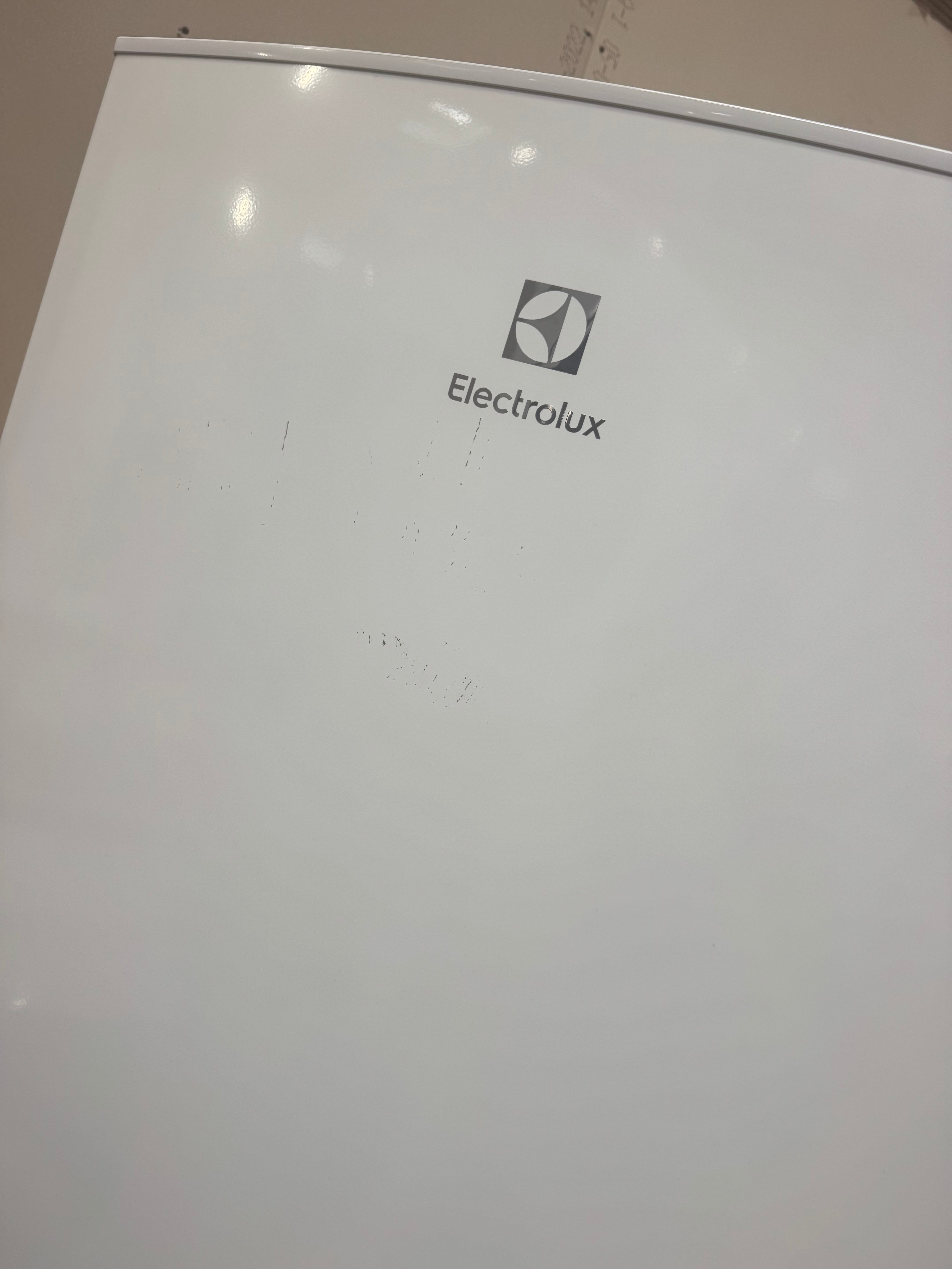 Electrolux køle/fryseskab KNT4TF33W2 - D16688