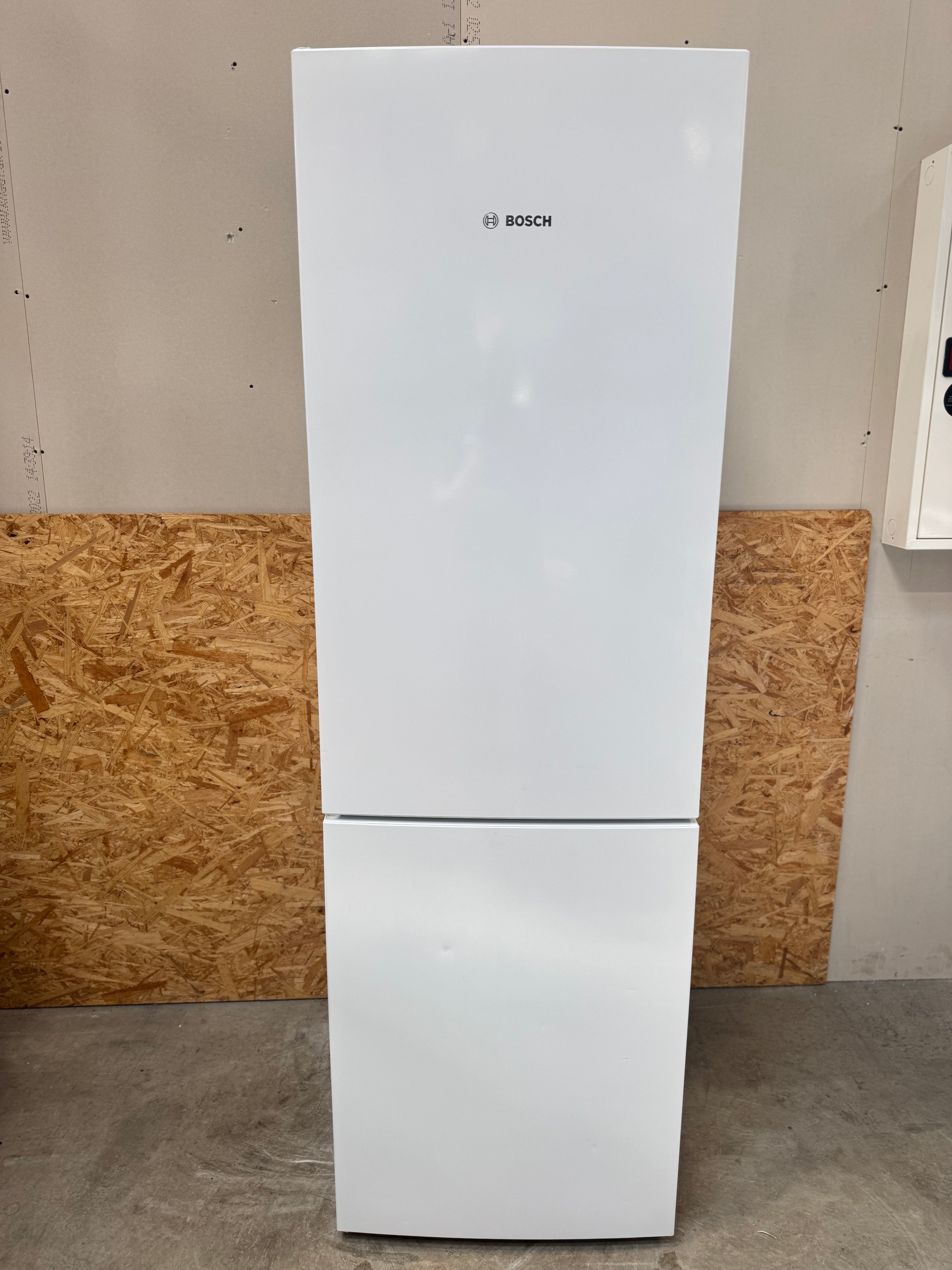 Bosch køle/fryseskab KGV36NW20 - D15646