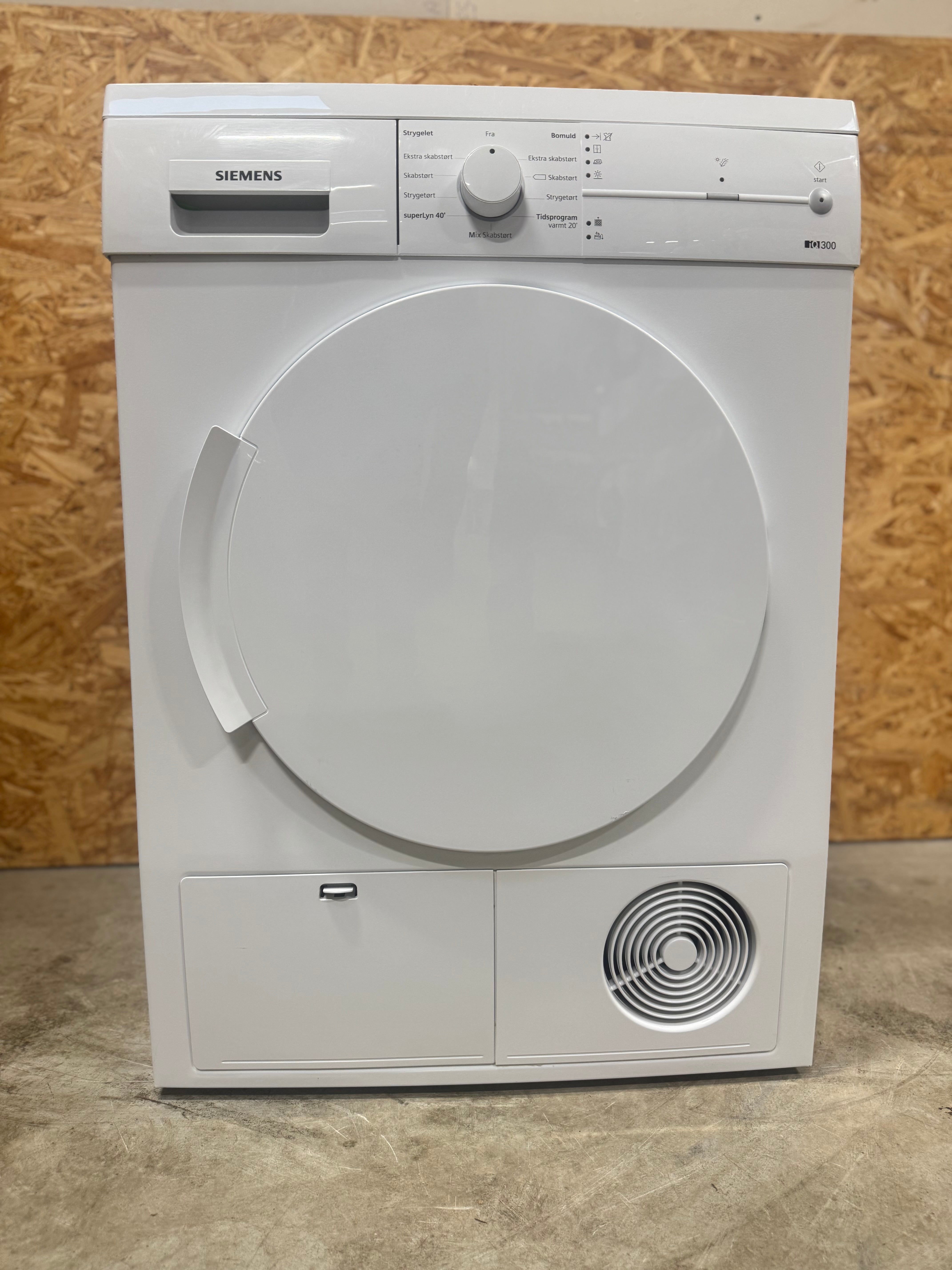 Siemens kondenstørretumbler WT44E1L7DN - D17563