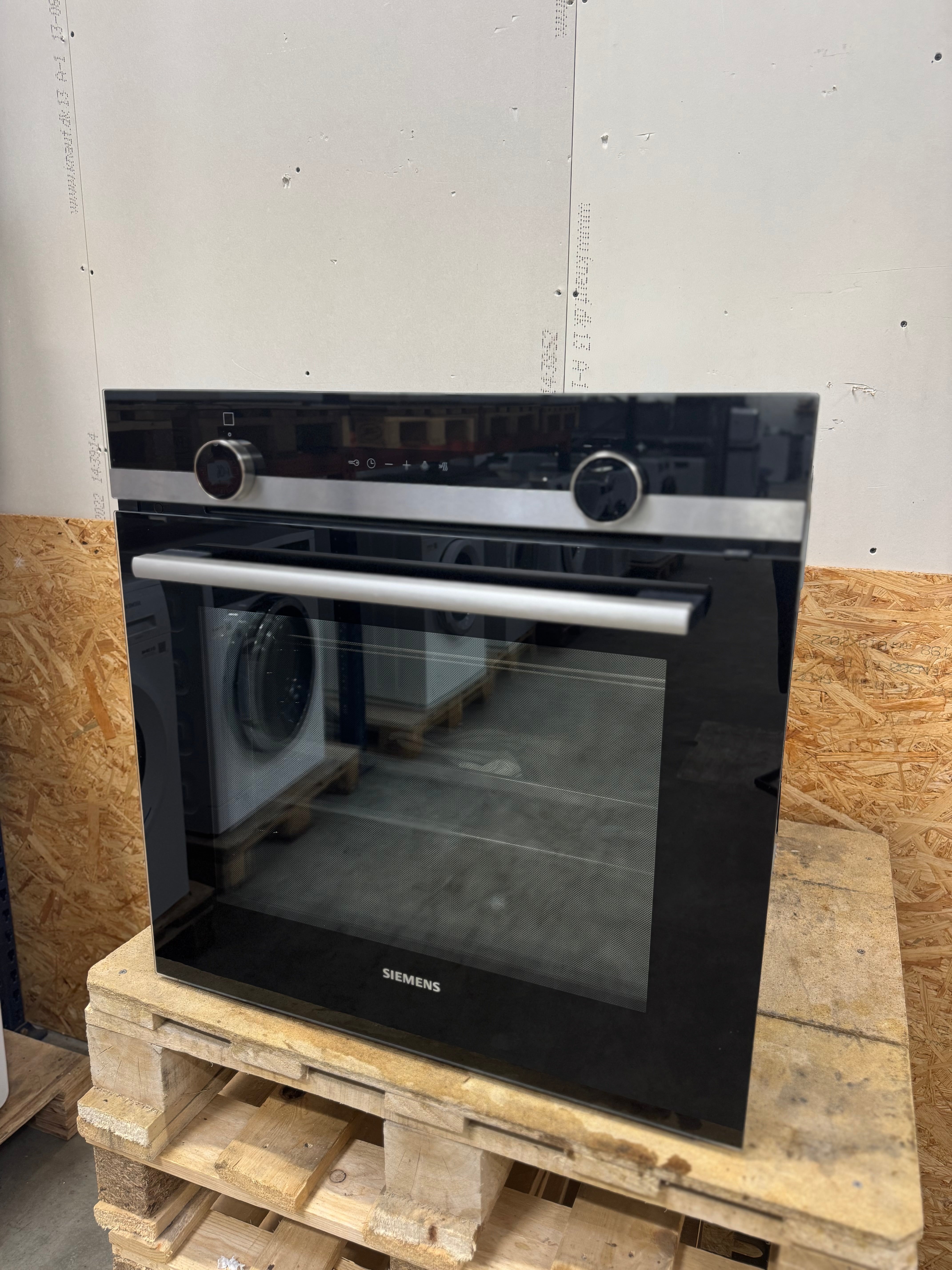 Siemens iQ500 indbygningsovn HB578ACS0S - D14644