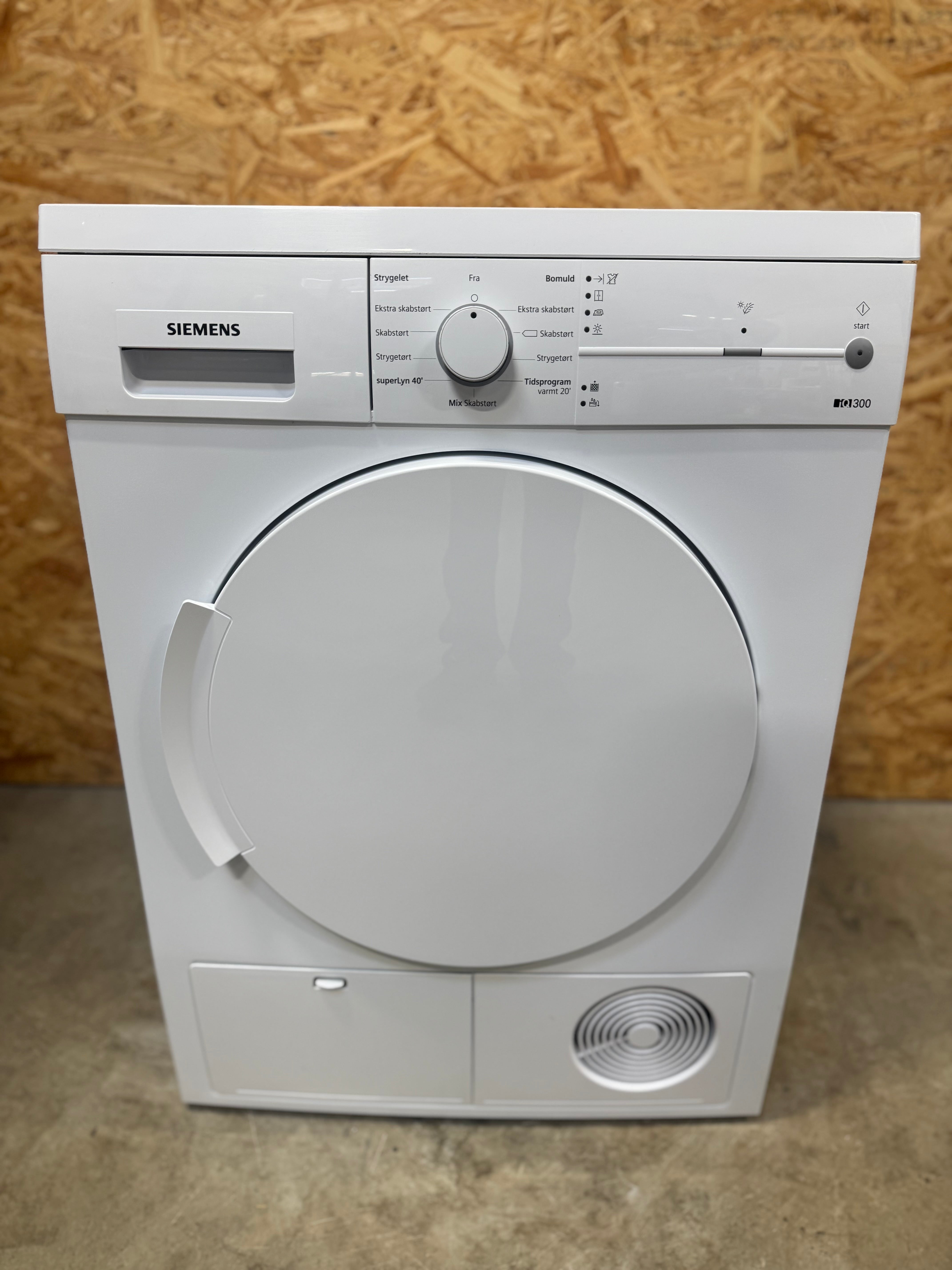 Siemens kondenstørretumbler WT44E1L7DN - D14518