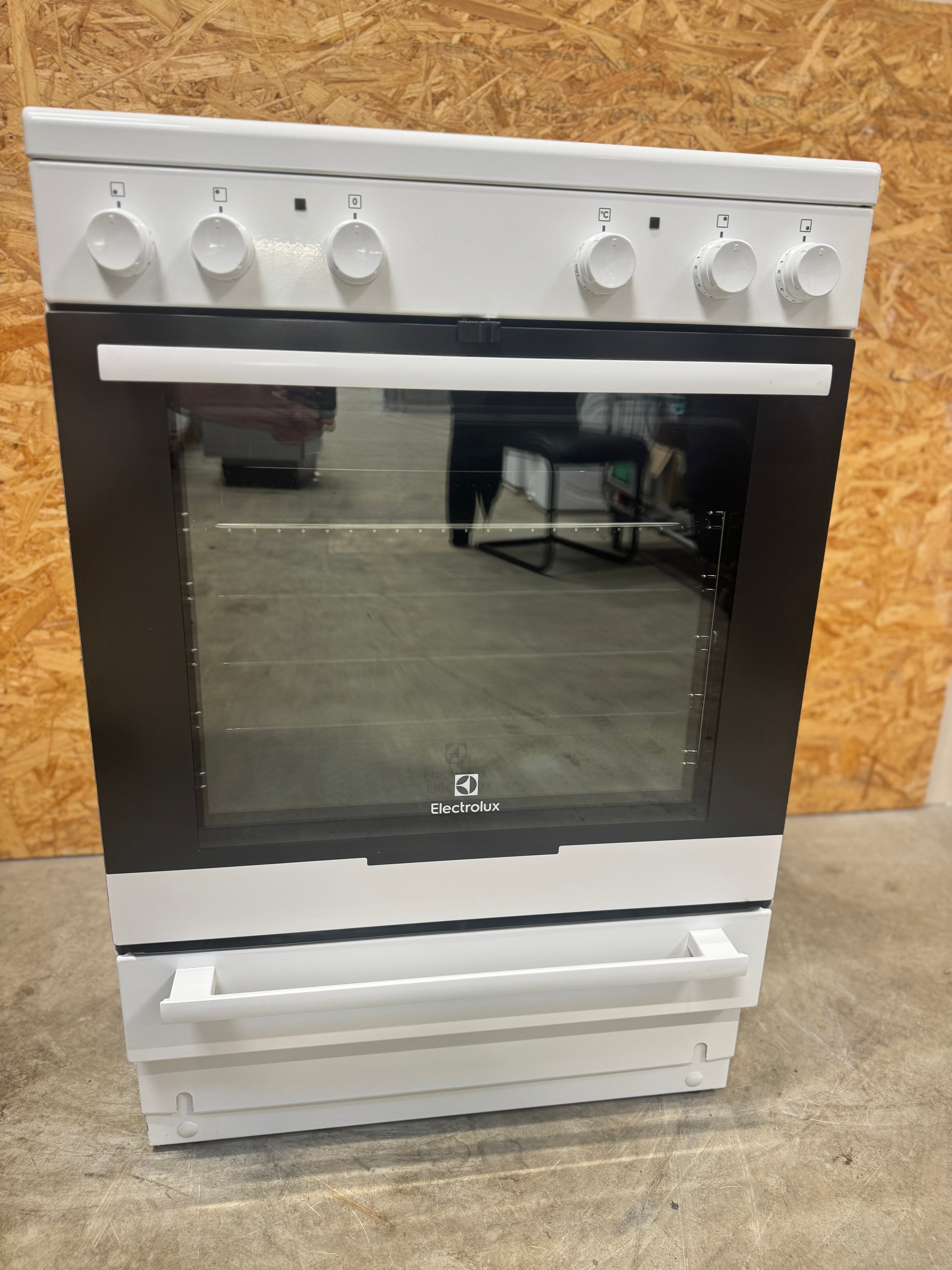 Electrolux keramisk komfur EKC6051FOW - D17593