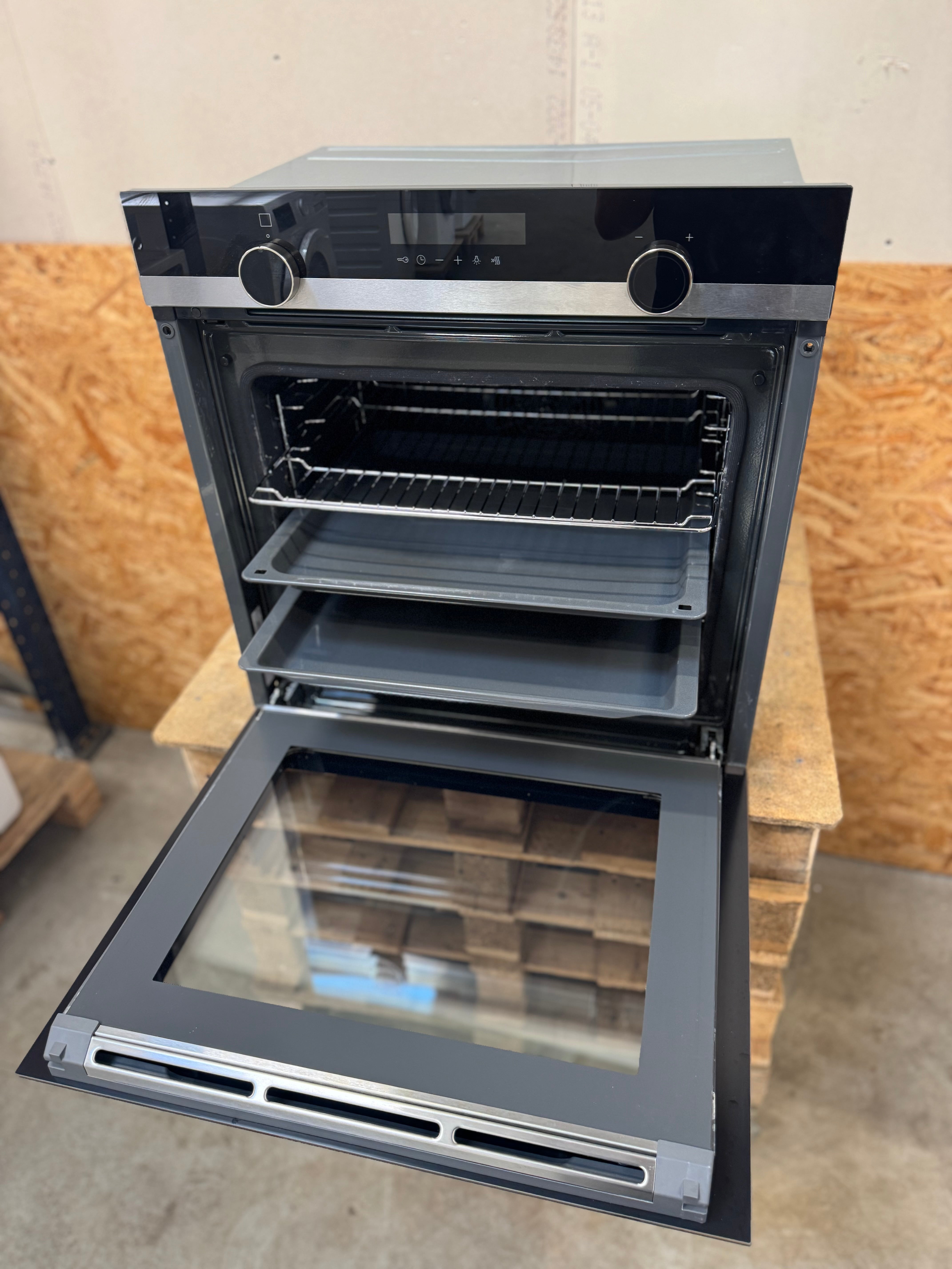 Siemens indbygningsovn HB578ACS0S - D19267