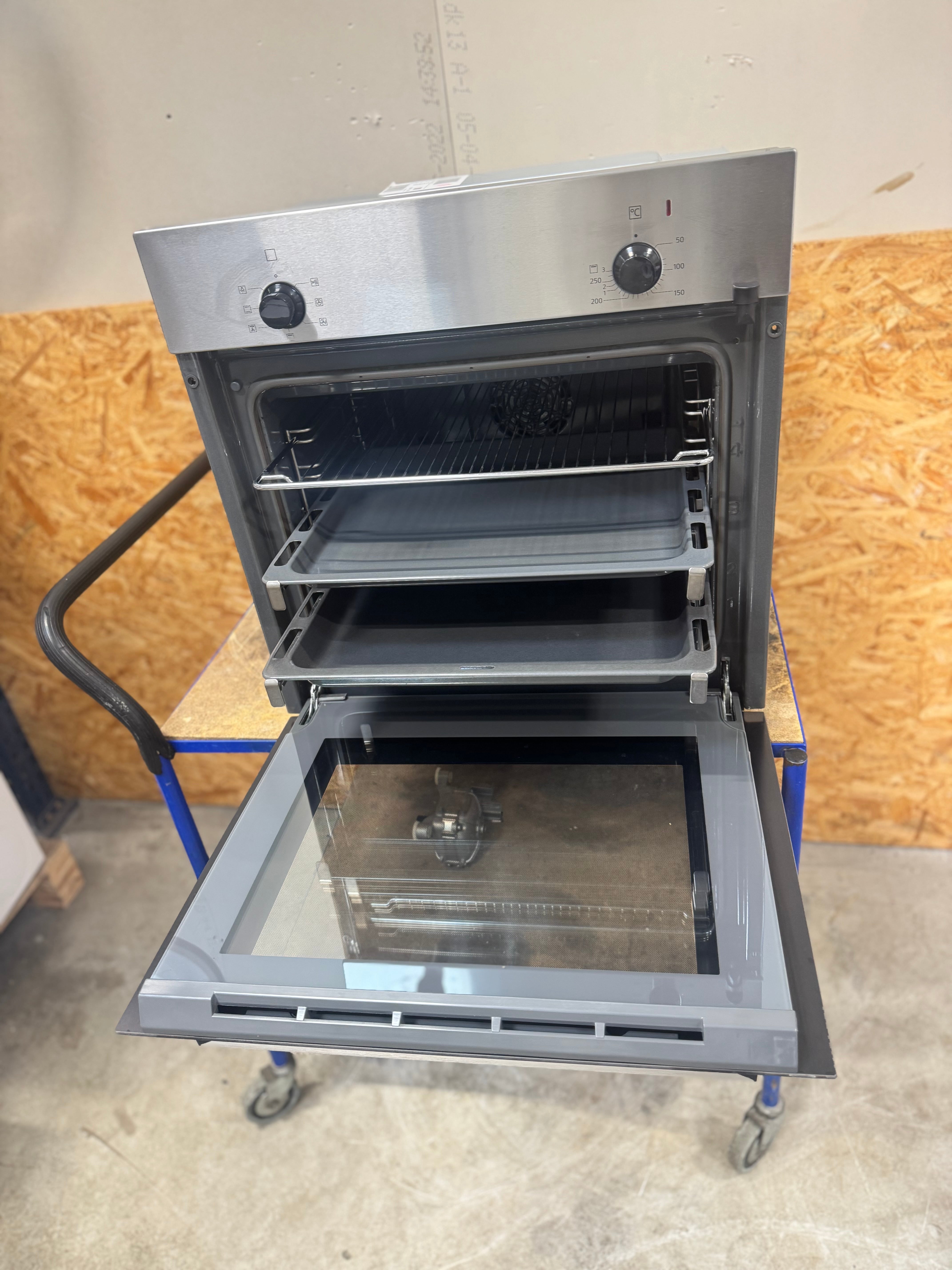 Siemens indbygningsovn HB010FBR0S - D16857