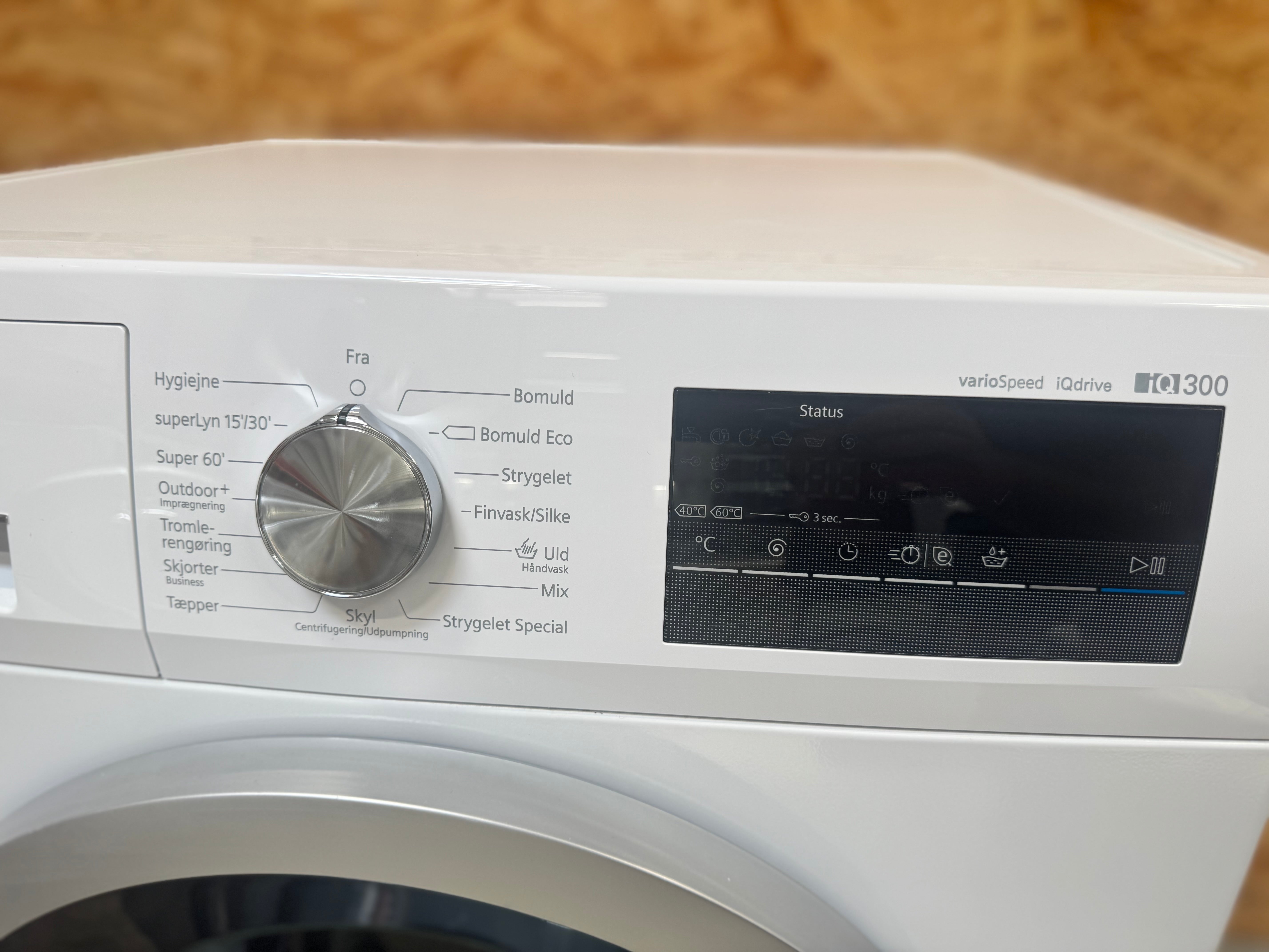 Siemens iQ300 vaskemaskine WM14N1B8DN - D16296