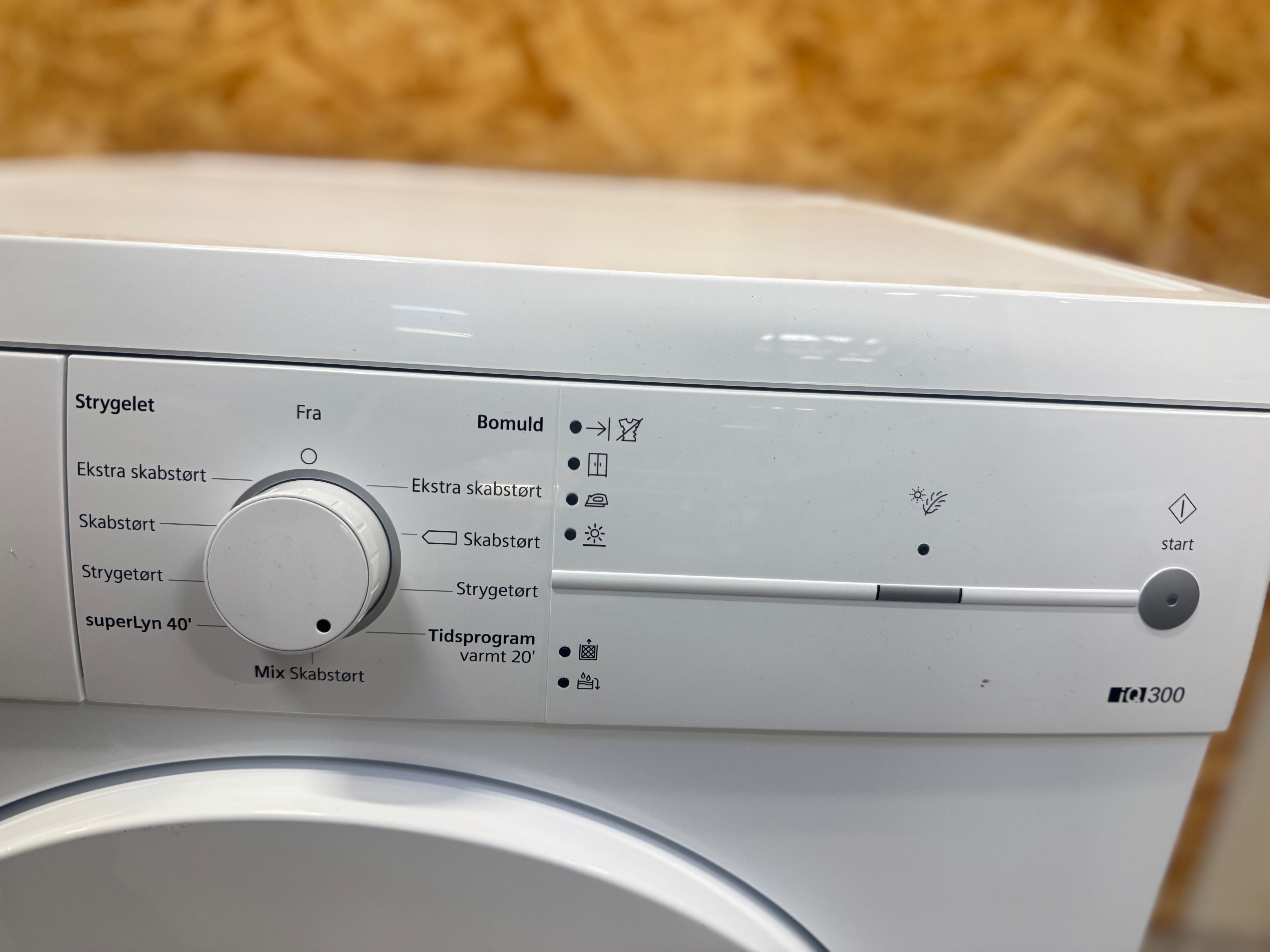 Siemens kondenstørretumbler WT44E1L7DN - D18393