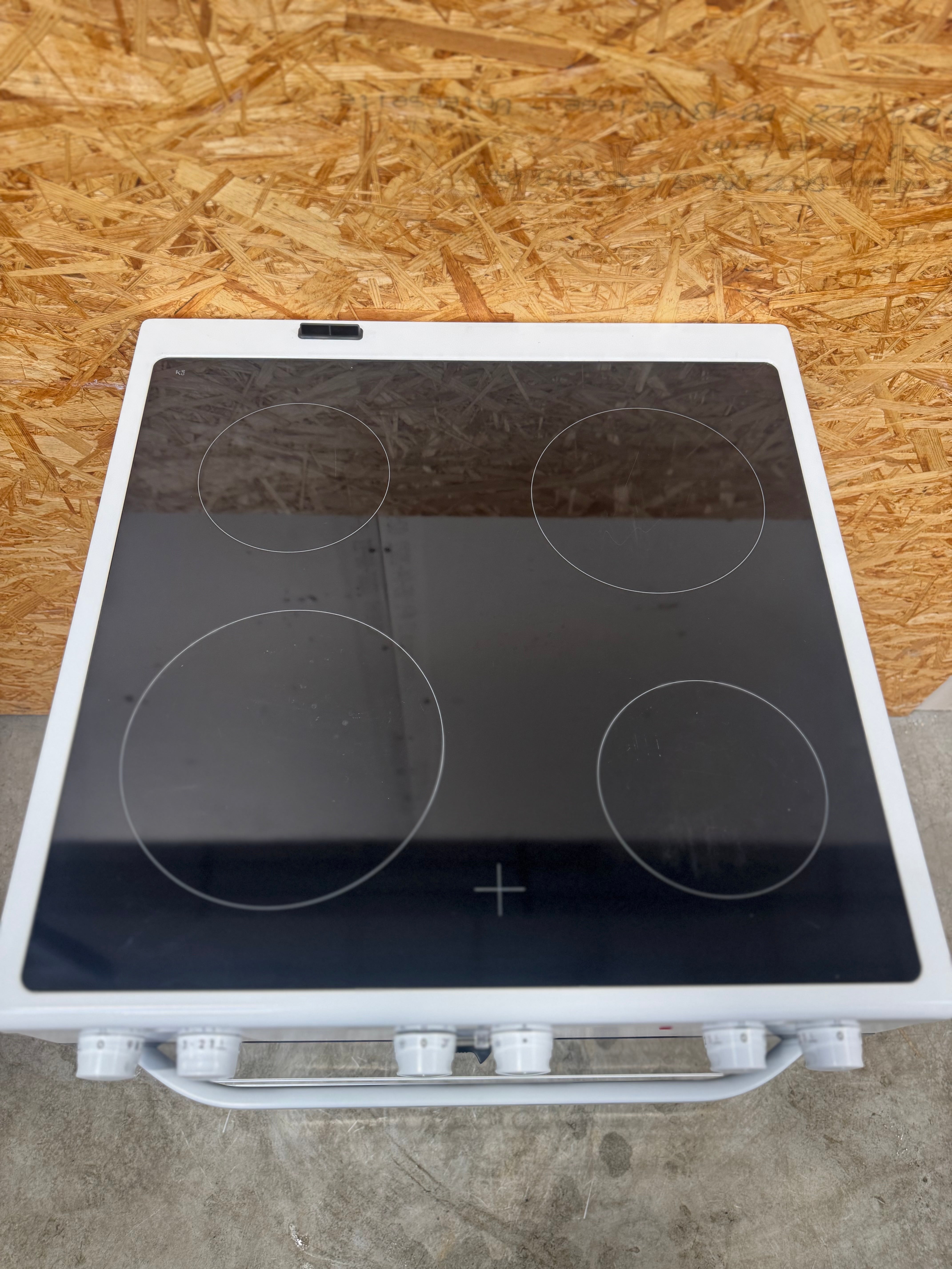 Voss keramisk komfur ELK13022HV - D17001