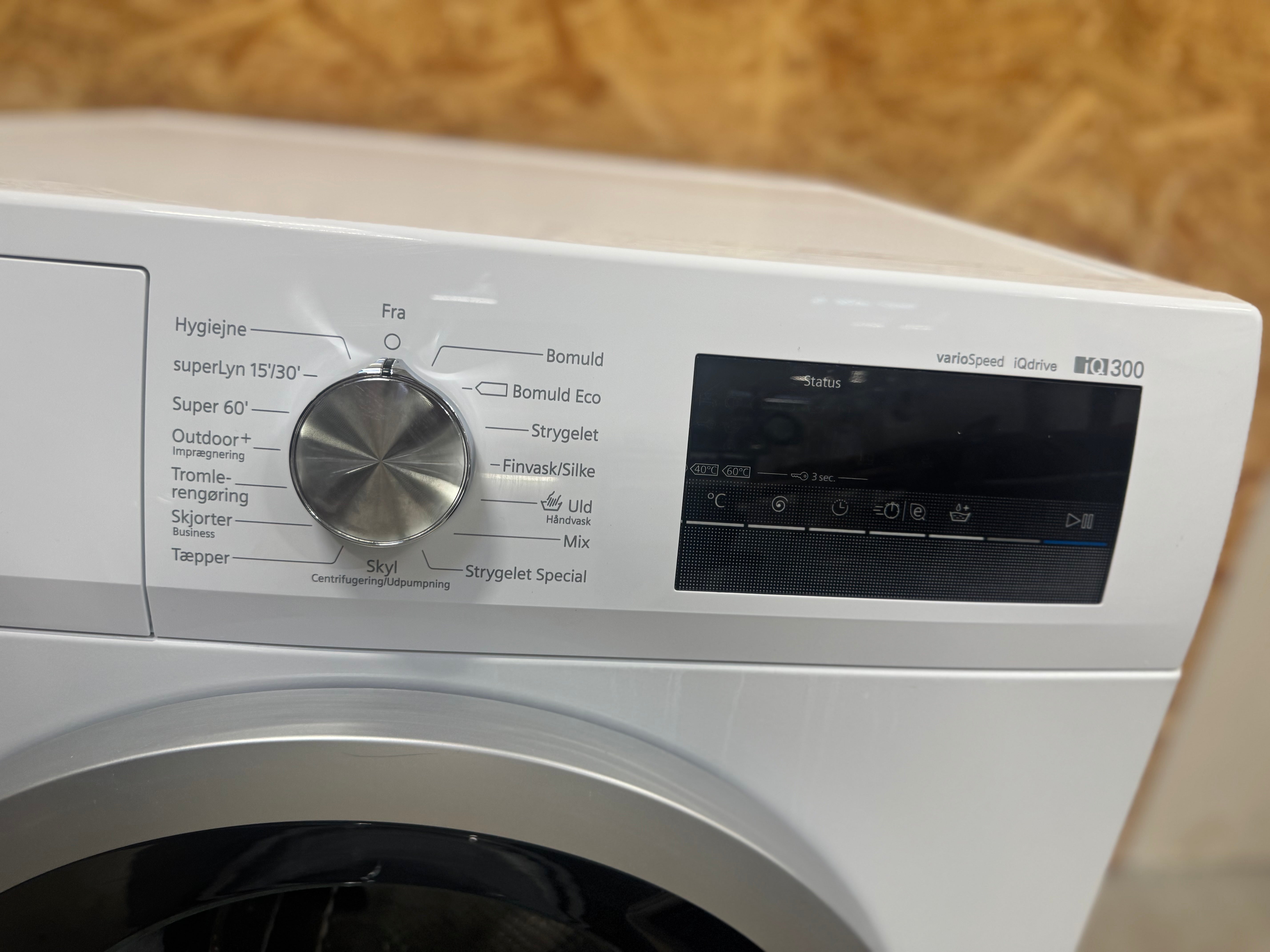 Siemens iQ300 vaskemaskine WM14N1B8DN - D17632