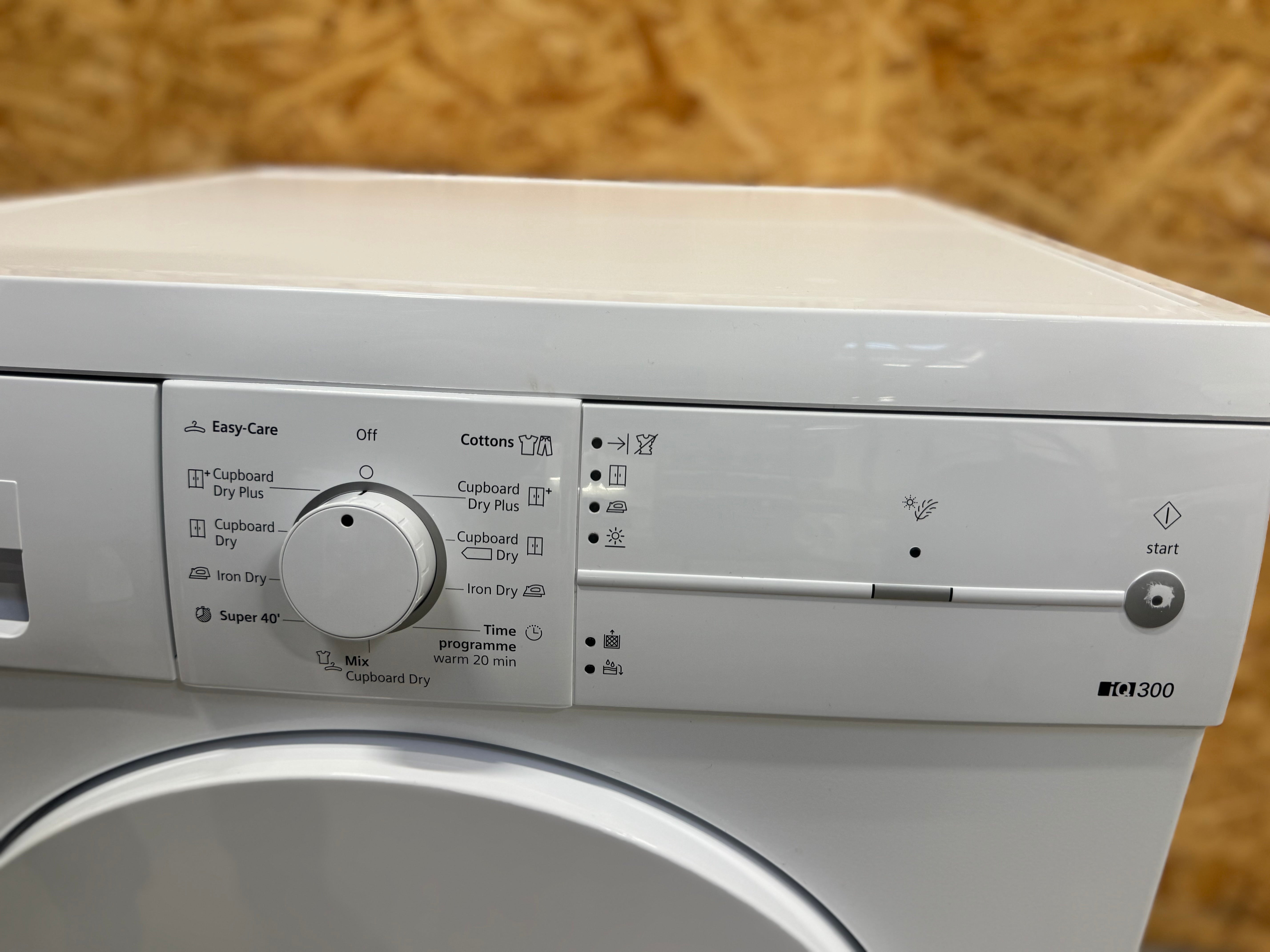 Siemens kondenstørretumbler WT44E1L7DN - D17139